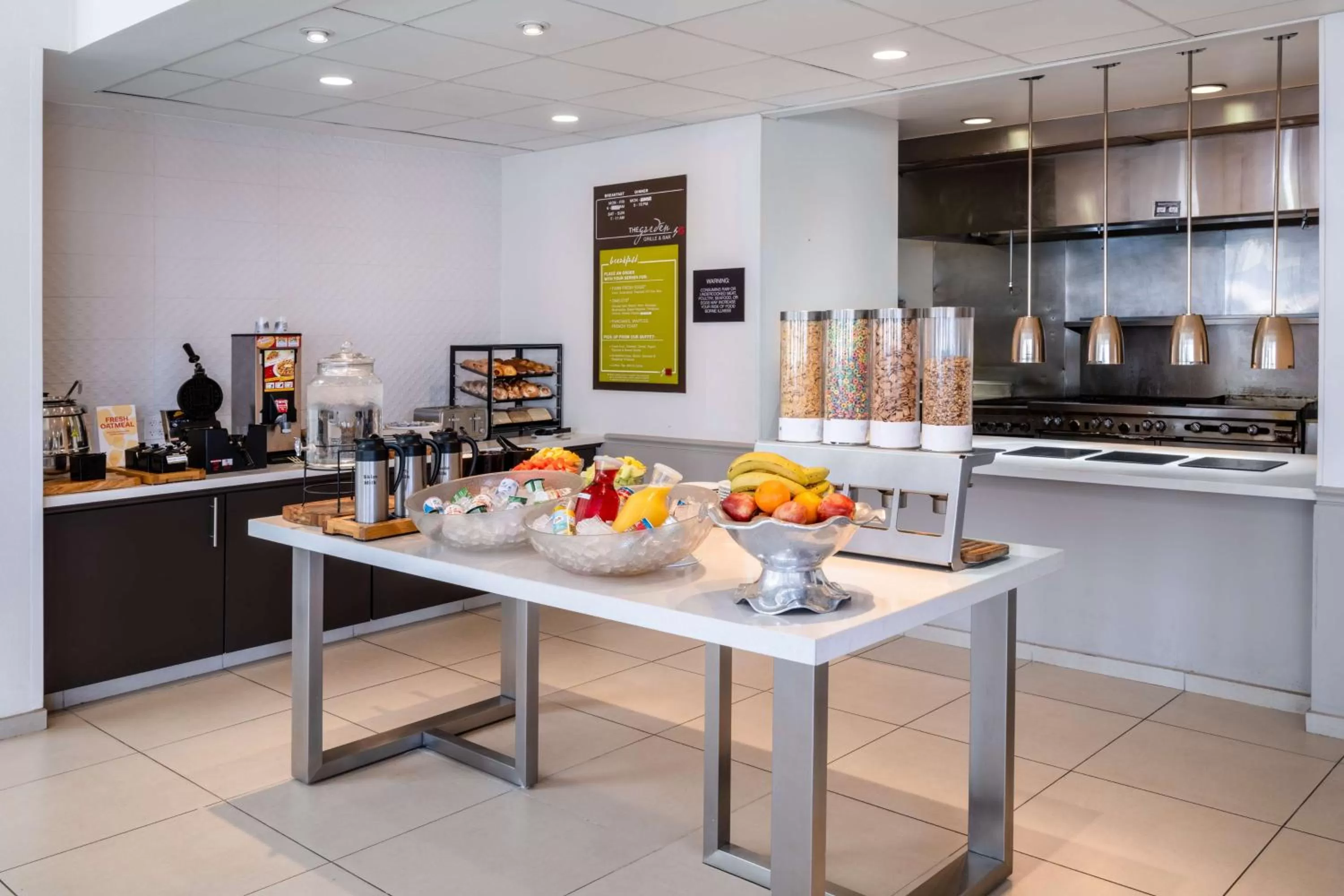 Breakfast in Hilton Garden Inn Bakersfield