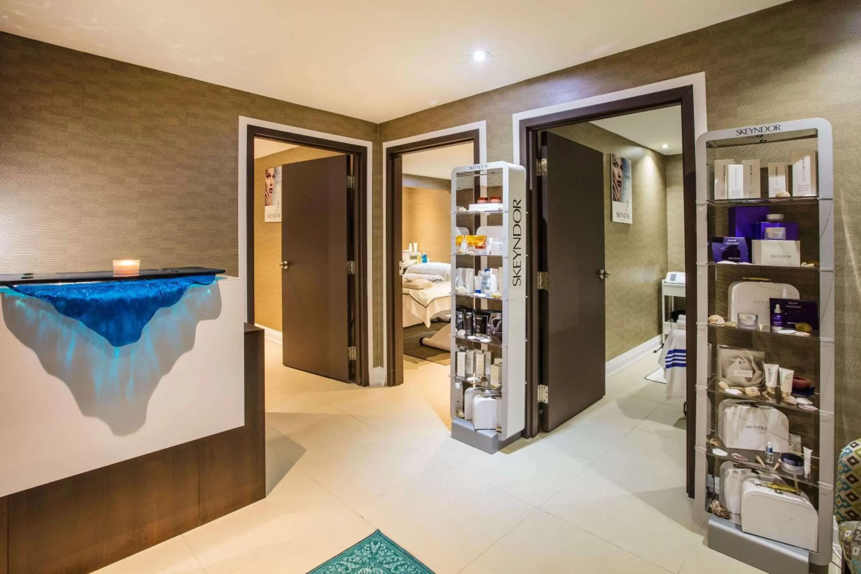 Spa and wellness centre/facilities in Ramada by Wyndham Jacksons Point