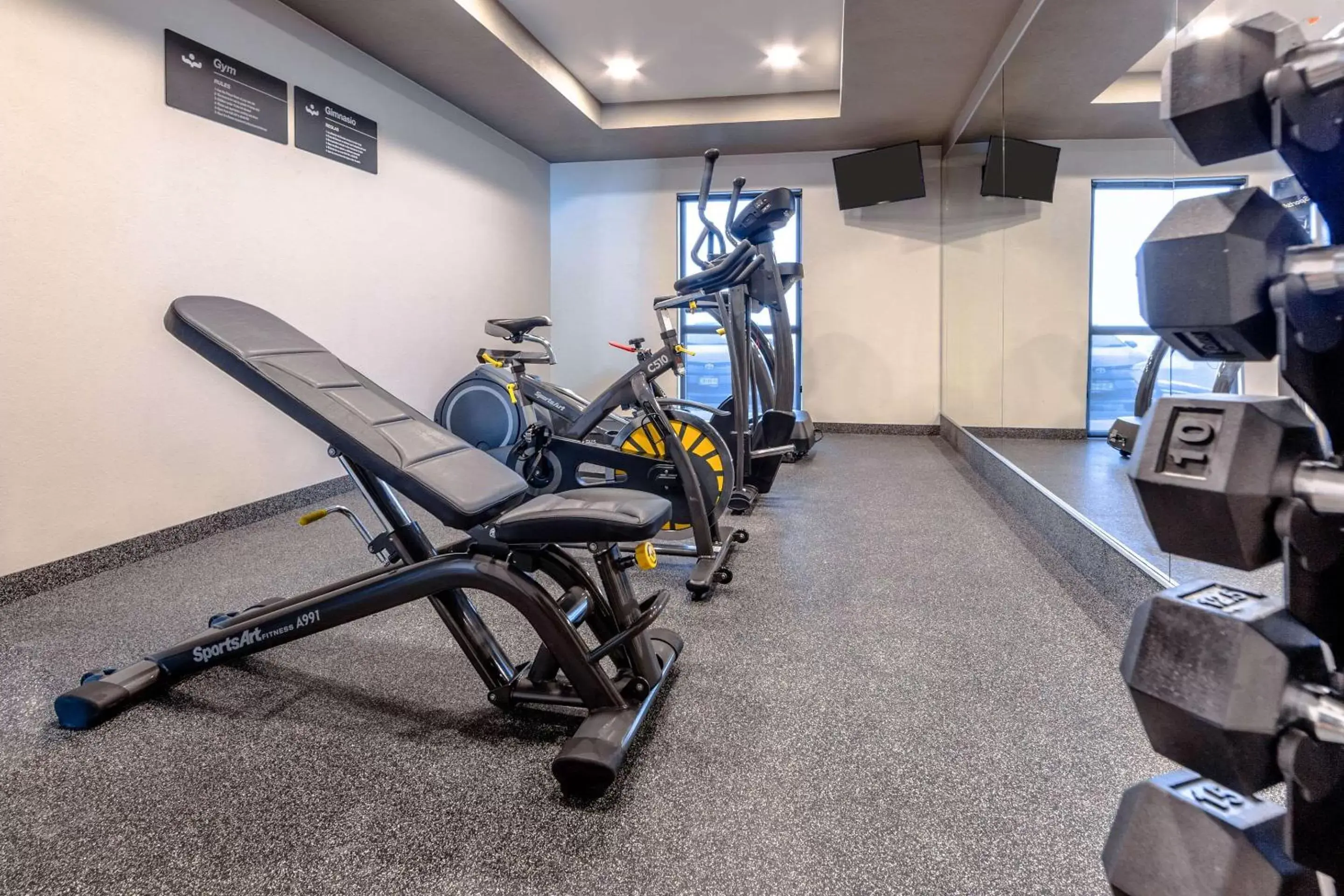 Fitness centre/facilities, Fitness Center/Facilities in Comfort Inn Delicias