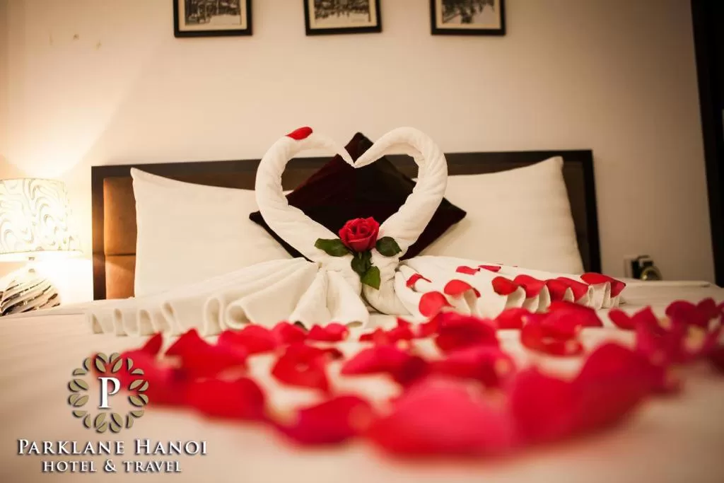 Decorative detail, Bed in Parklane Central Hanoi Hotel