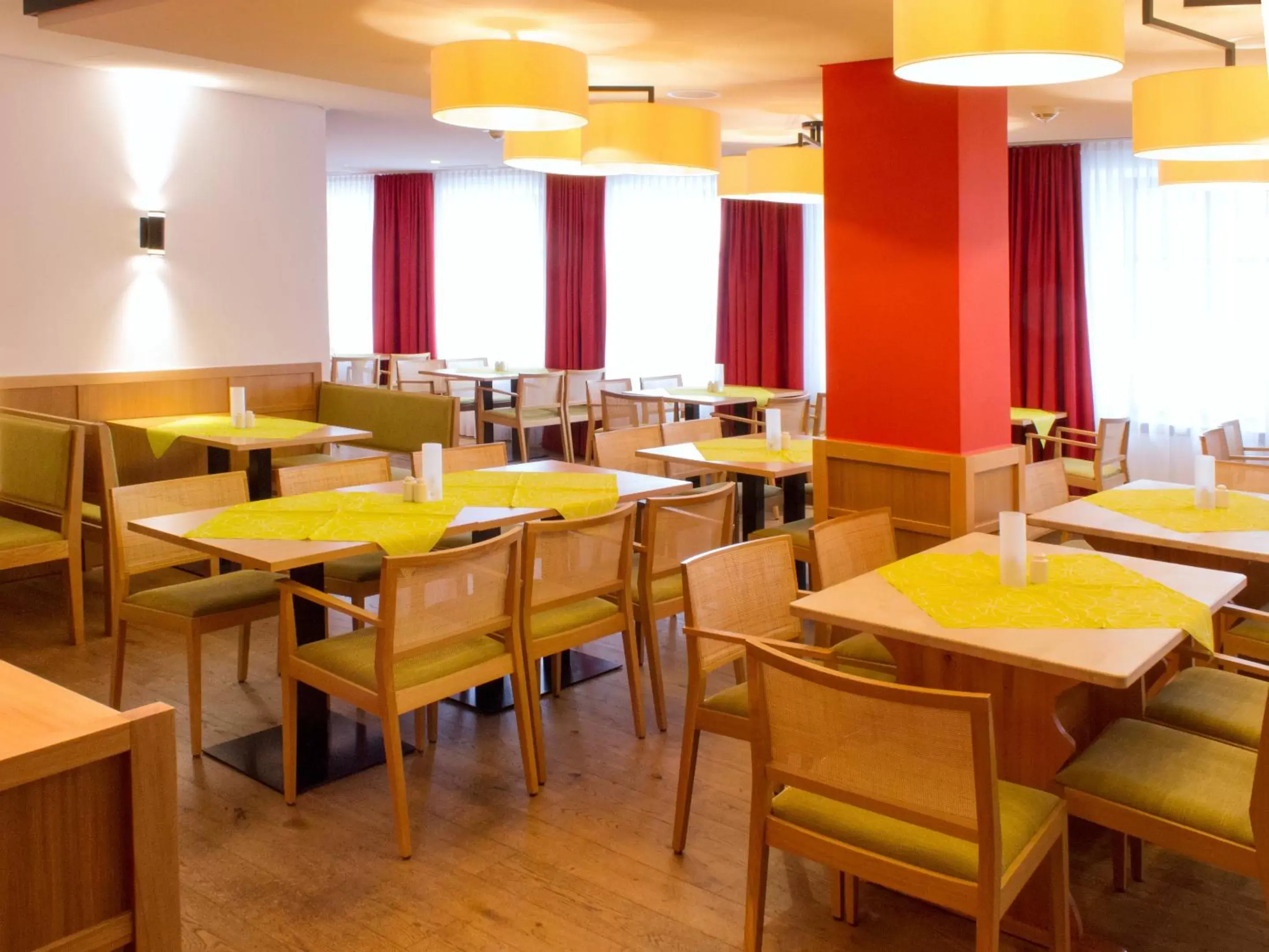 Restaurant/Places to Eat in DORMERO Hotel Kelheim