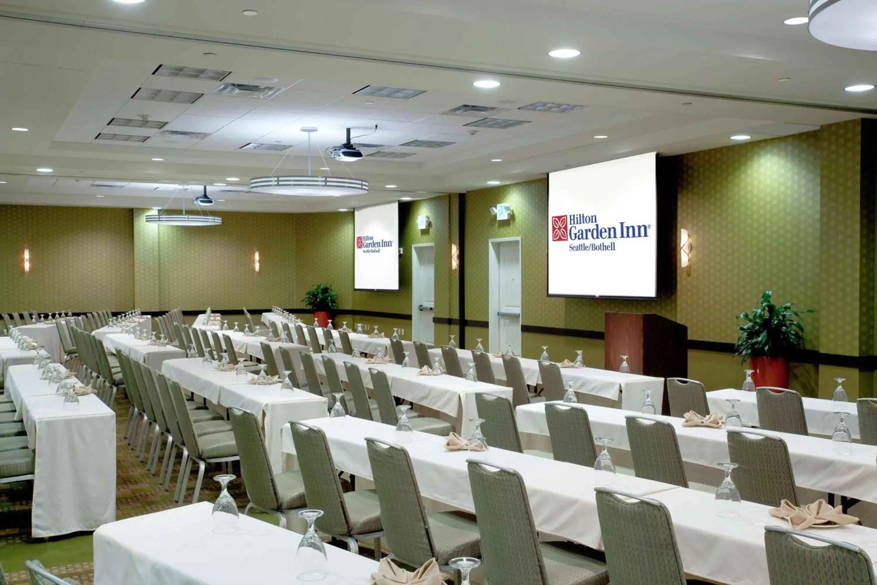 Meeting/conference room in Hilton Garden Inn Seattle/Bothell