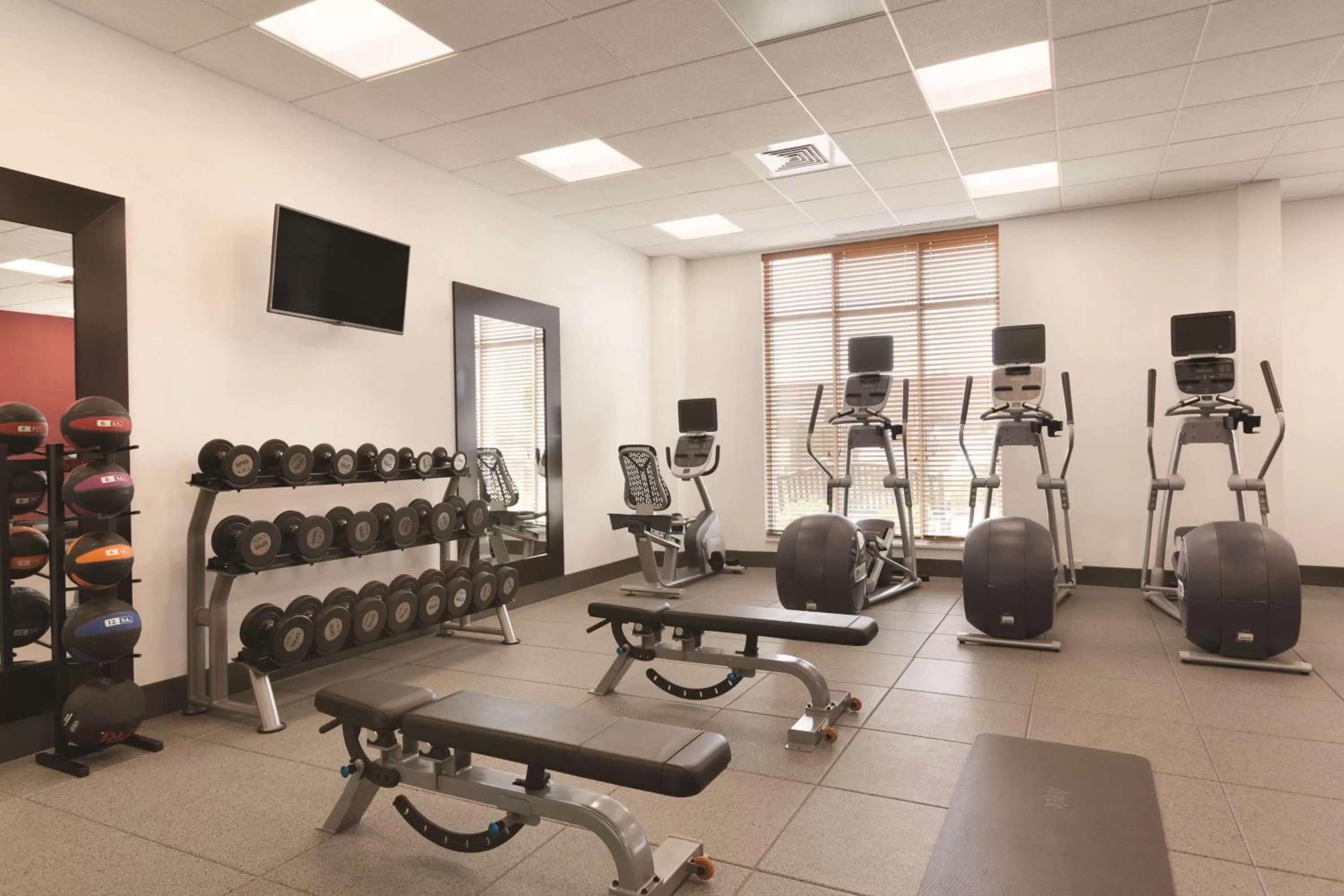 Fitness centre/facilities in Hilton Garden Inn Boston Logan Airport