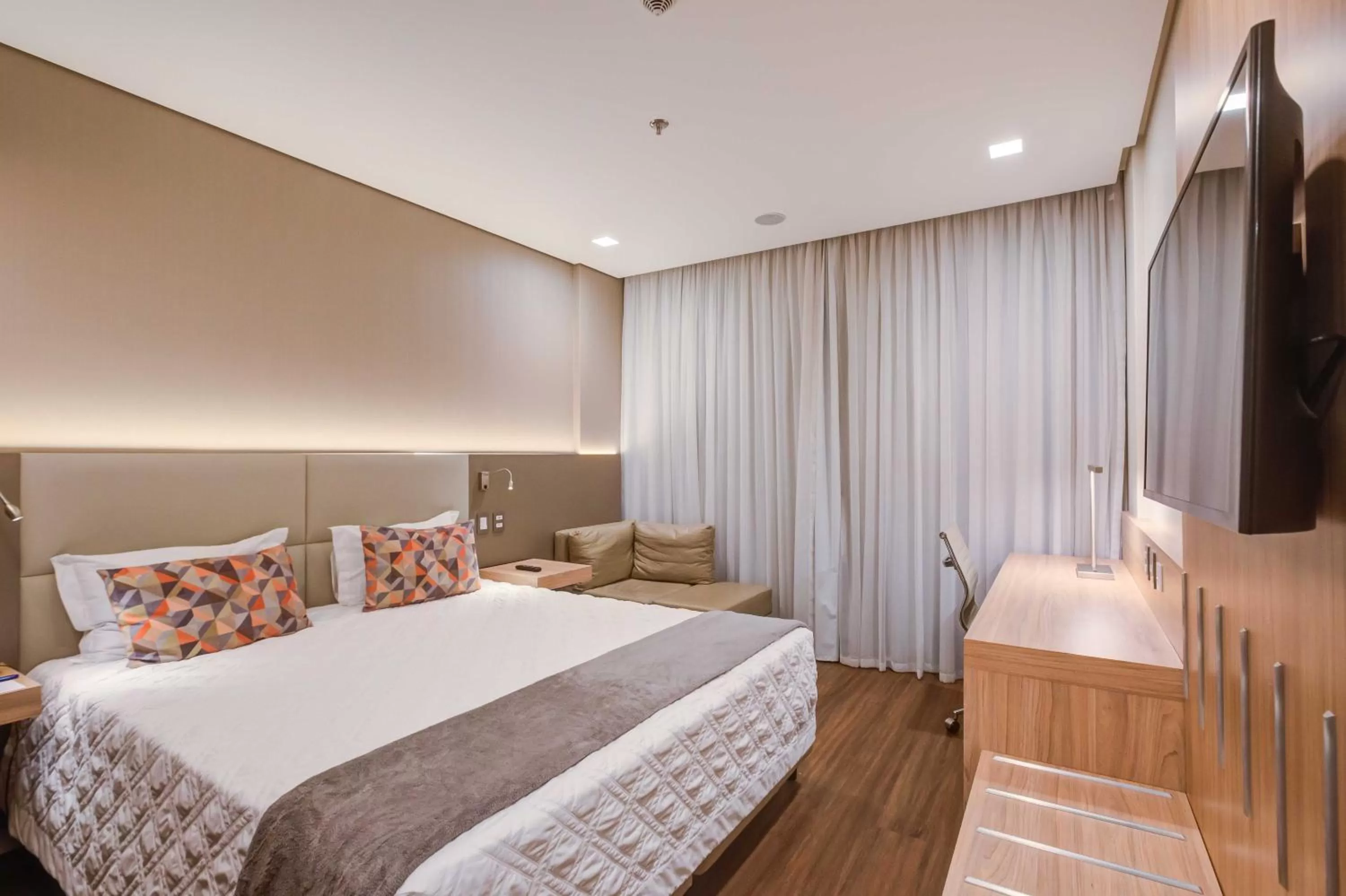 Bedroom, Bed in Rio Hotel by Bourbon Campinas