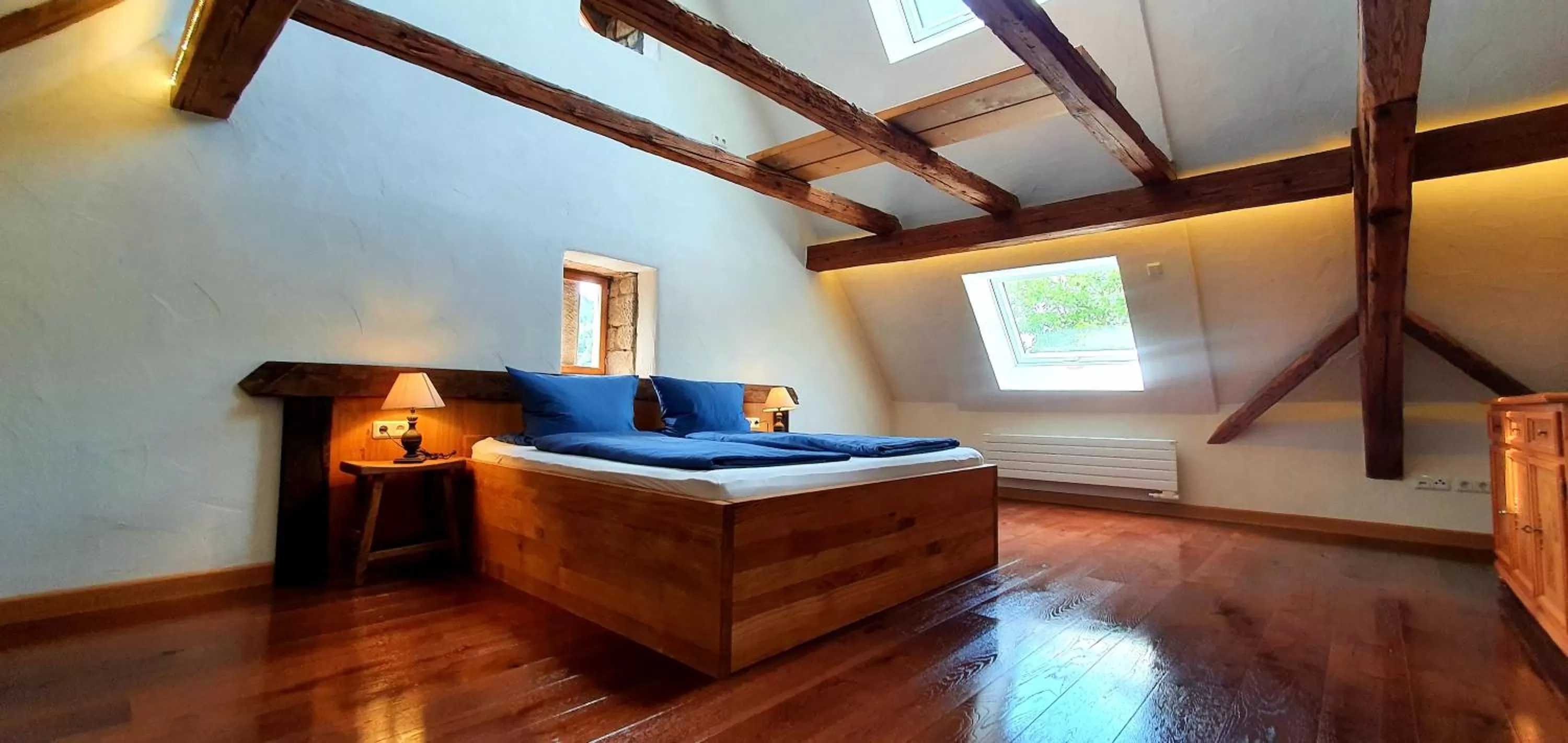 Bed in Gästehaus Craintaler Mühle B&B