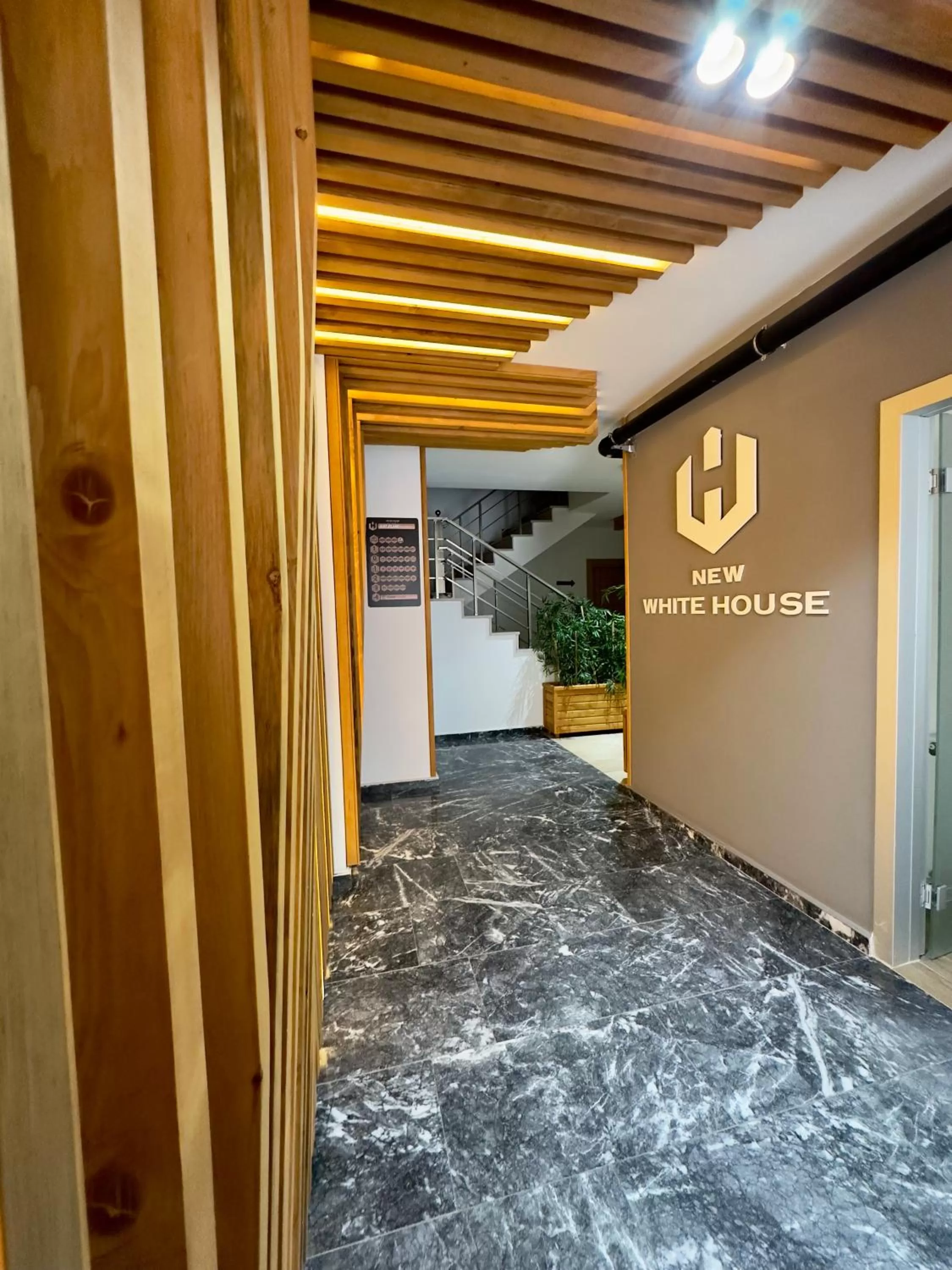 Lobby or reception in White House Apart