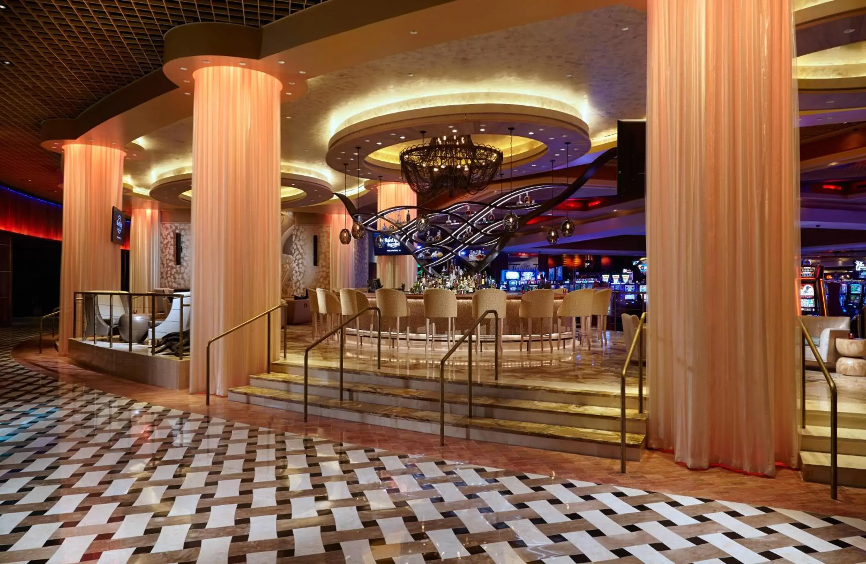 Lounge or bar in Seminole Hard Rock Hotel & Casino Hollywood