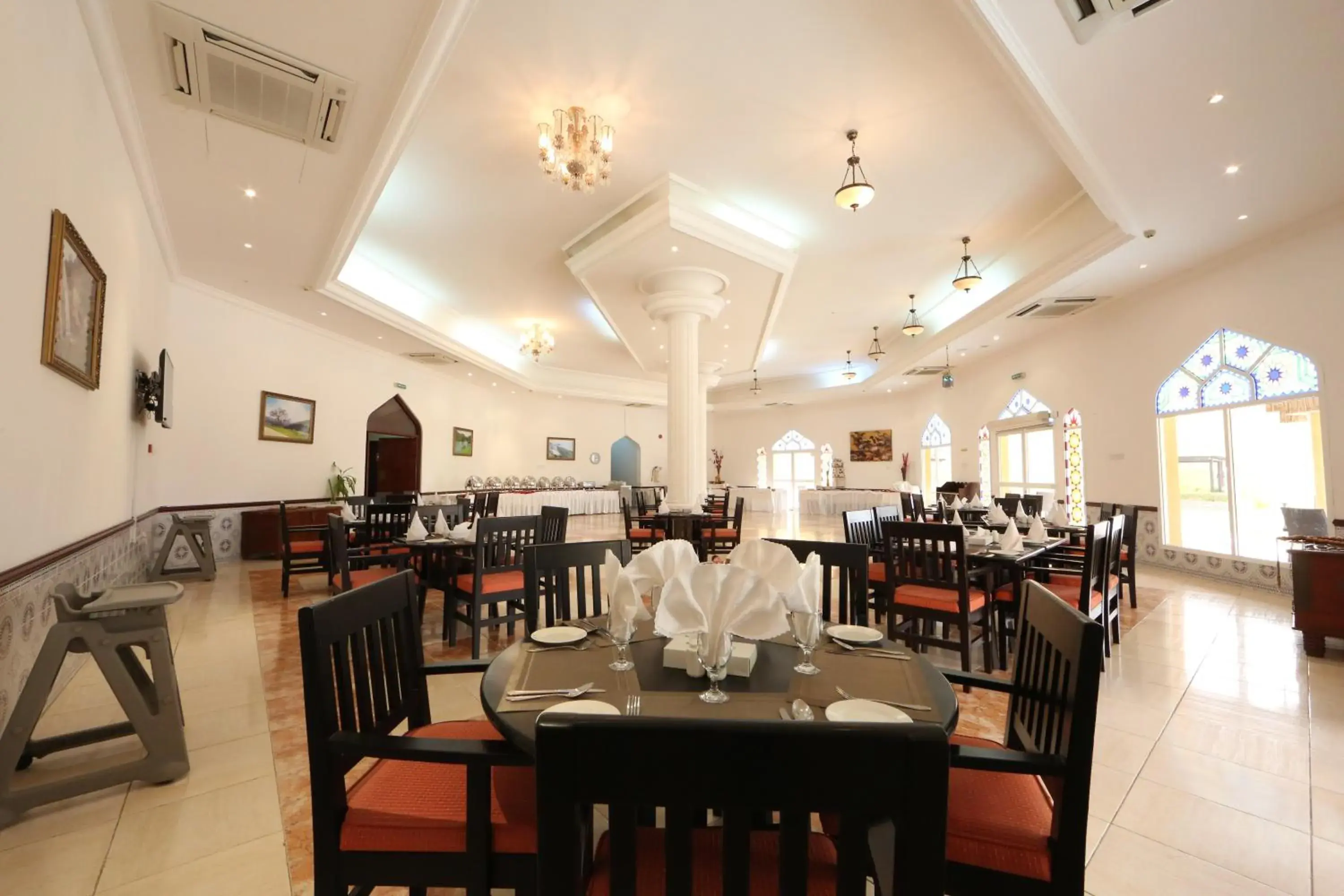Restaurant/Places to Eat in Samharam Tourist Village
