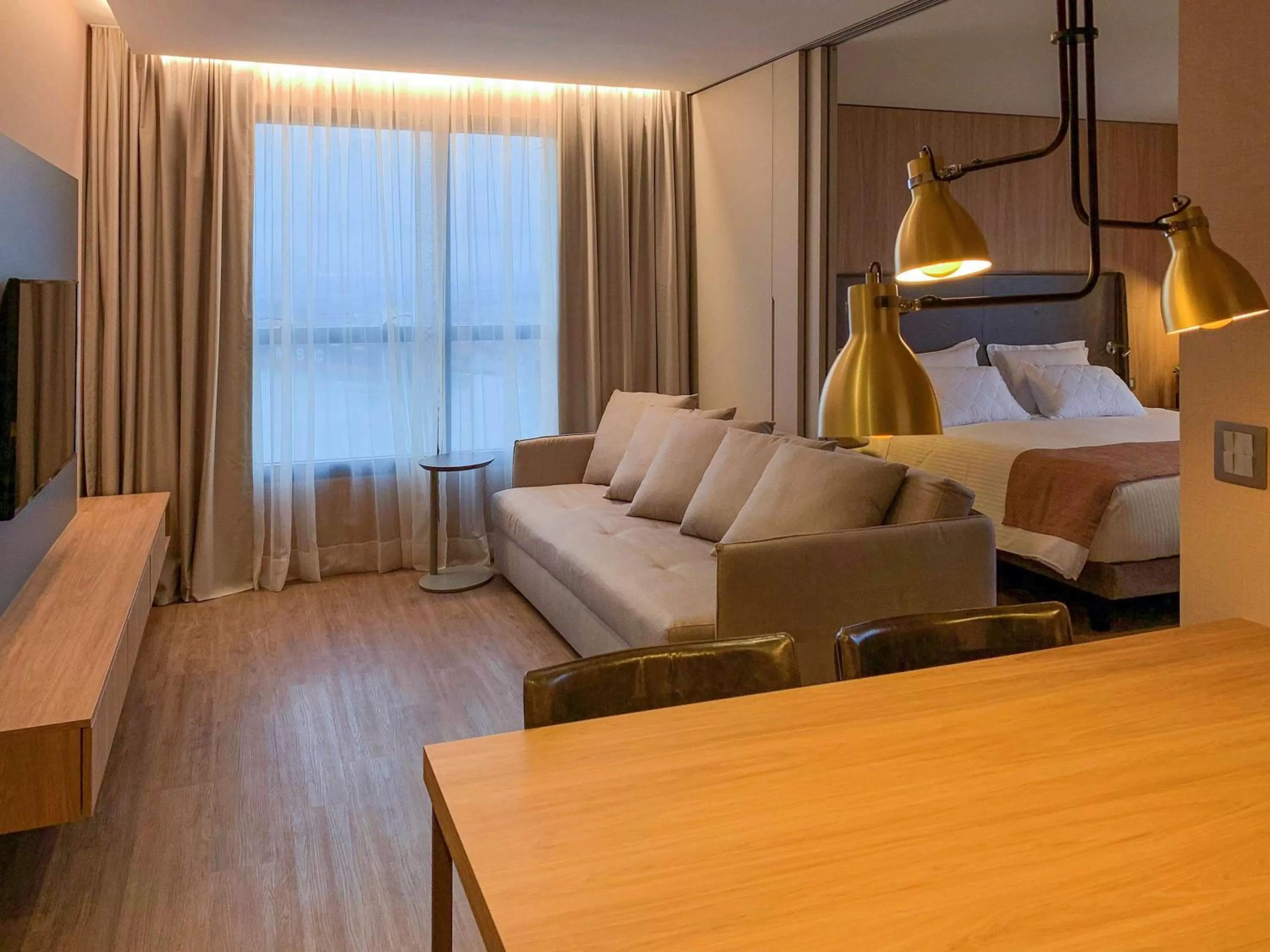 Master Suite - single occupancy in Mercure Itajai Navegantes