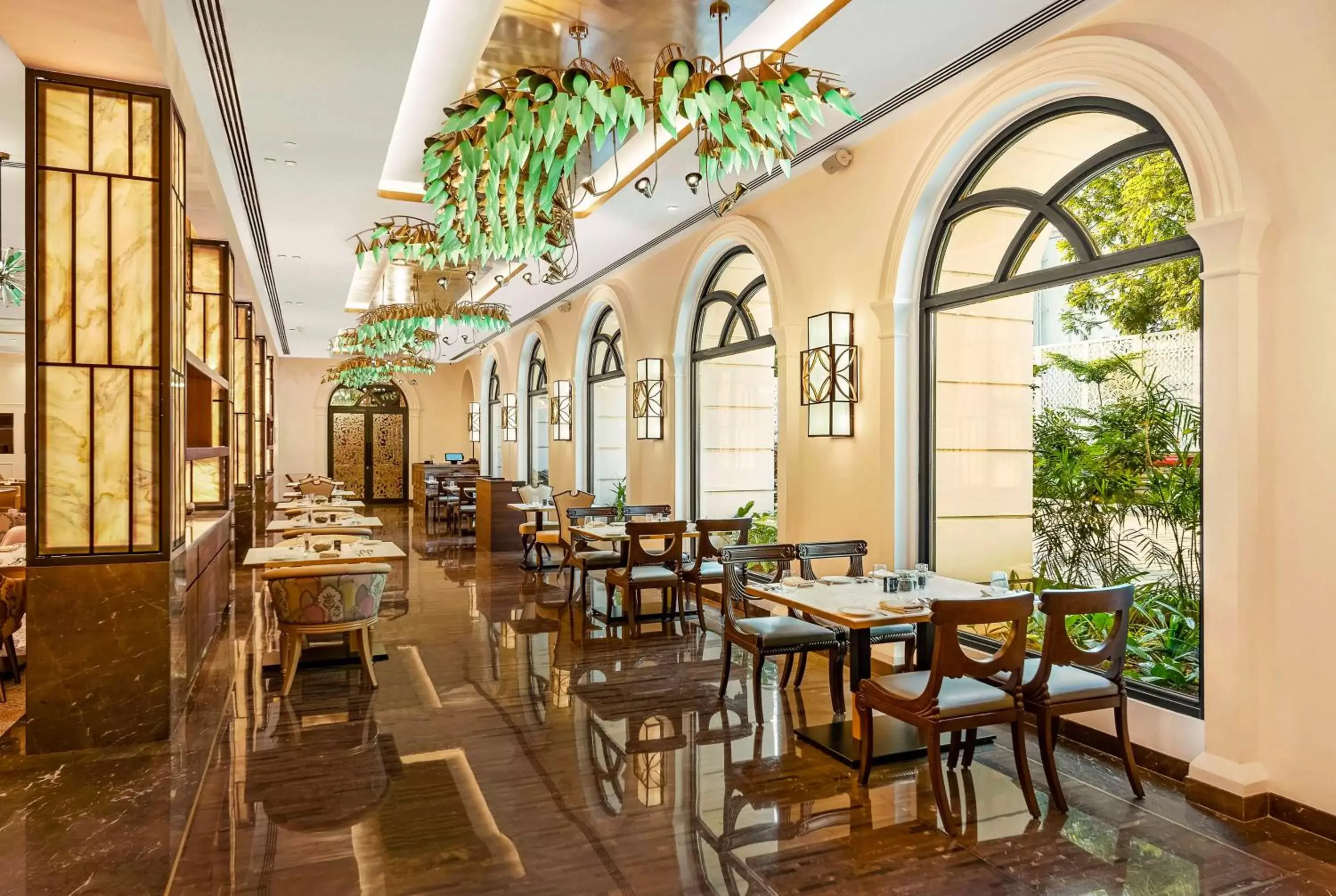 Restaurant/Places to Eat in Radisson Blu Hotel GRT, Chennai International Airport