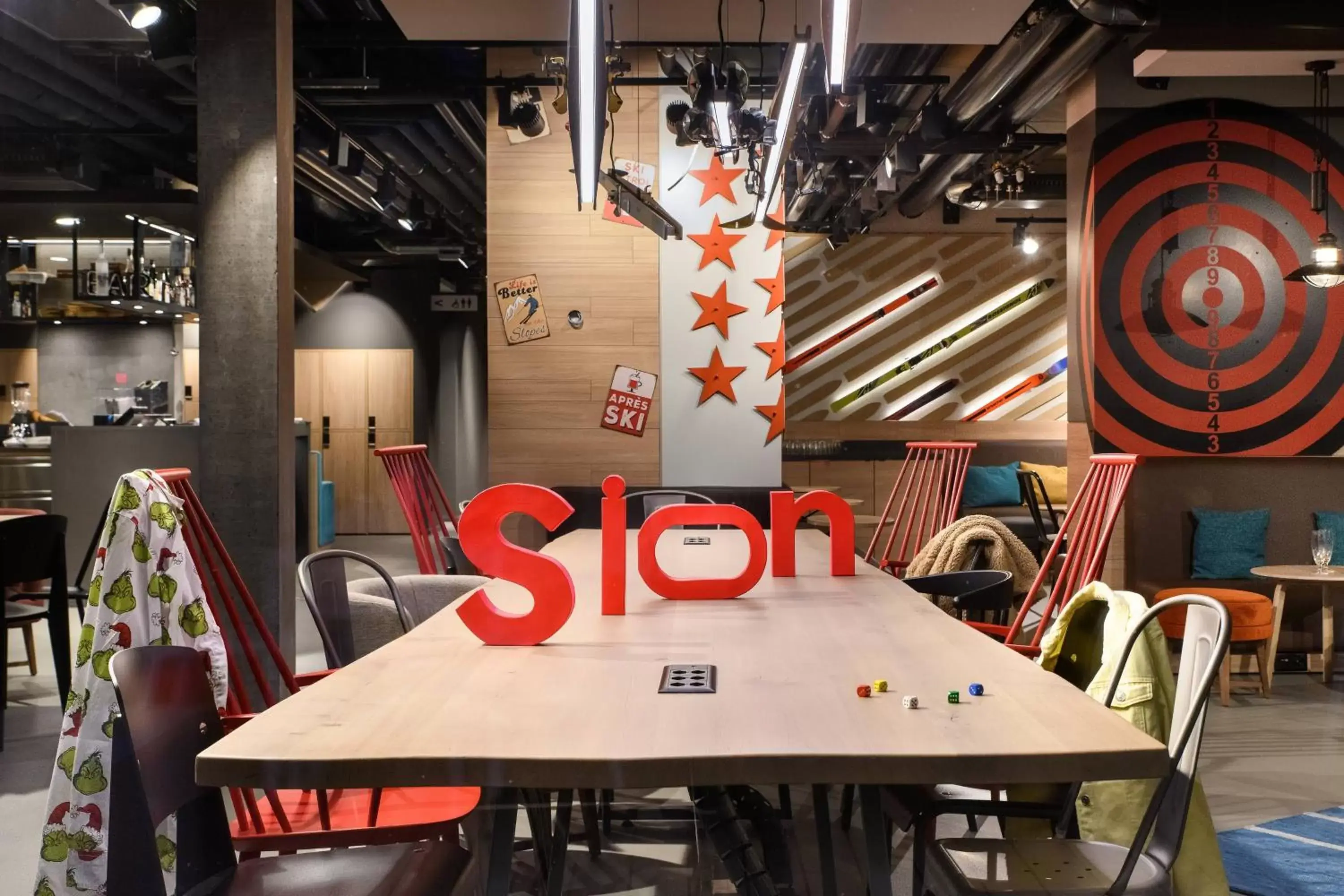 Other, Restaurant/Places to Eat in Moxy Sion