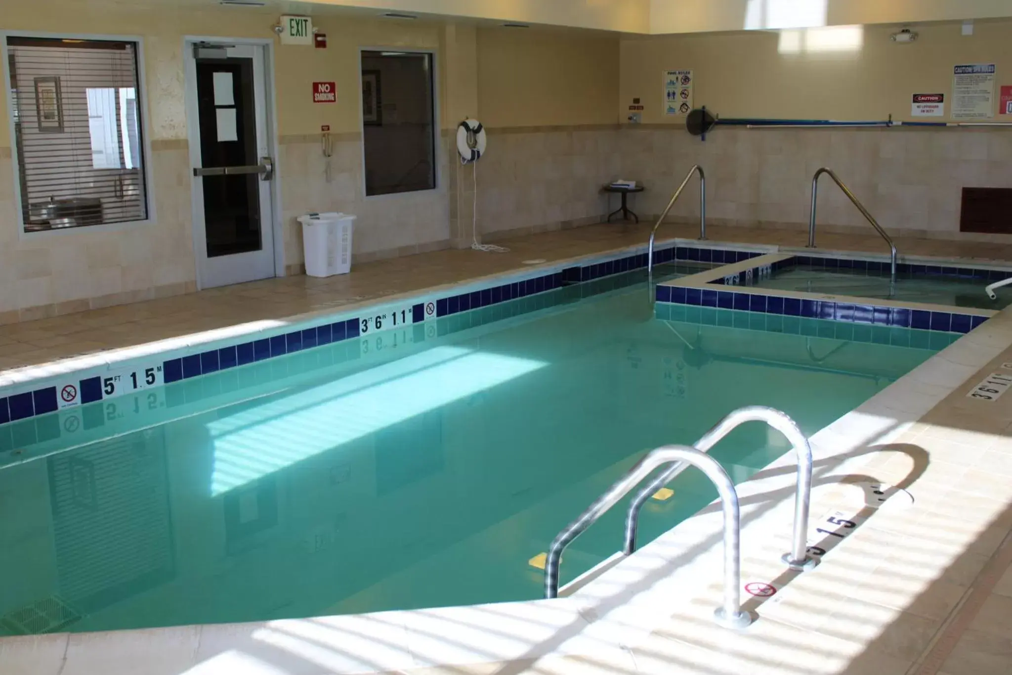 Swimming Pool in Holiday Inn Express Hotel Vernal, an IHG Hotel