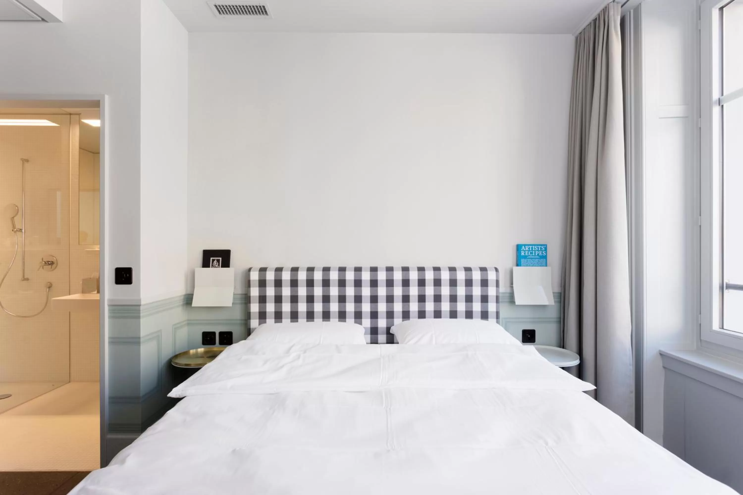 Bedroom, Bed in Boutique & Art Hotel Helvetia