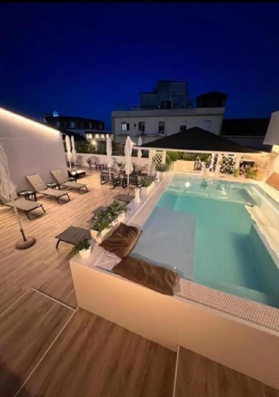 Hot Tub in Palazzo Firenze