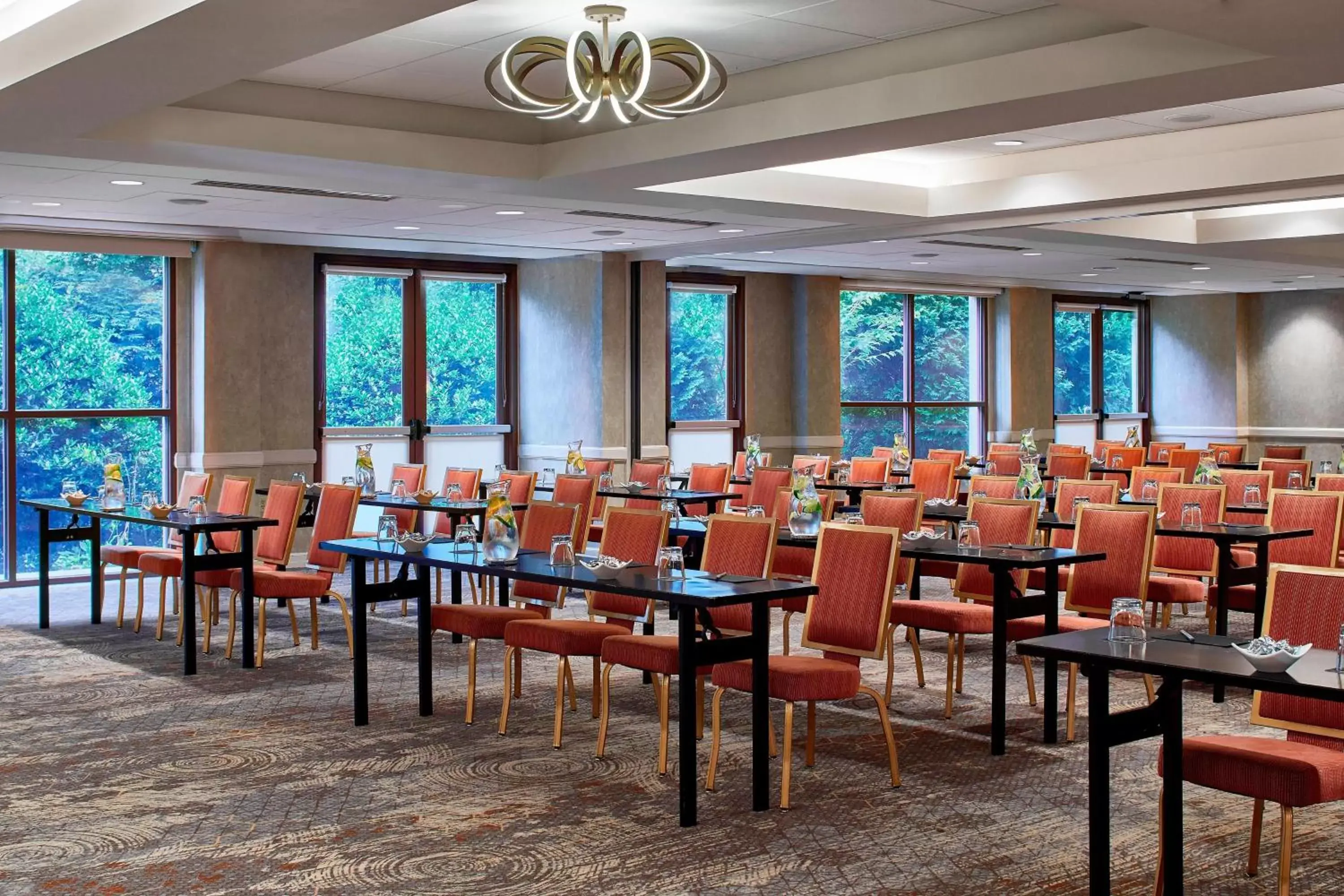 Meeting/conference room, Restaurant/Places to Eat in Renaissance Asheville Downtown Hotel