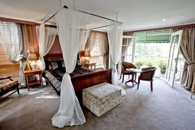 Bedroom, Seating Area in The Castle - Villa by the Sea