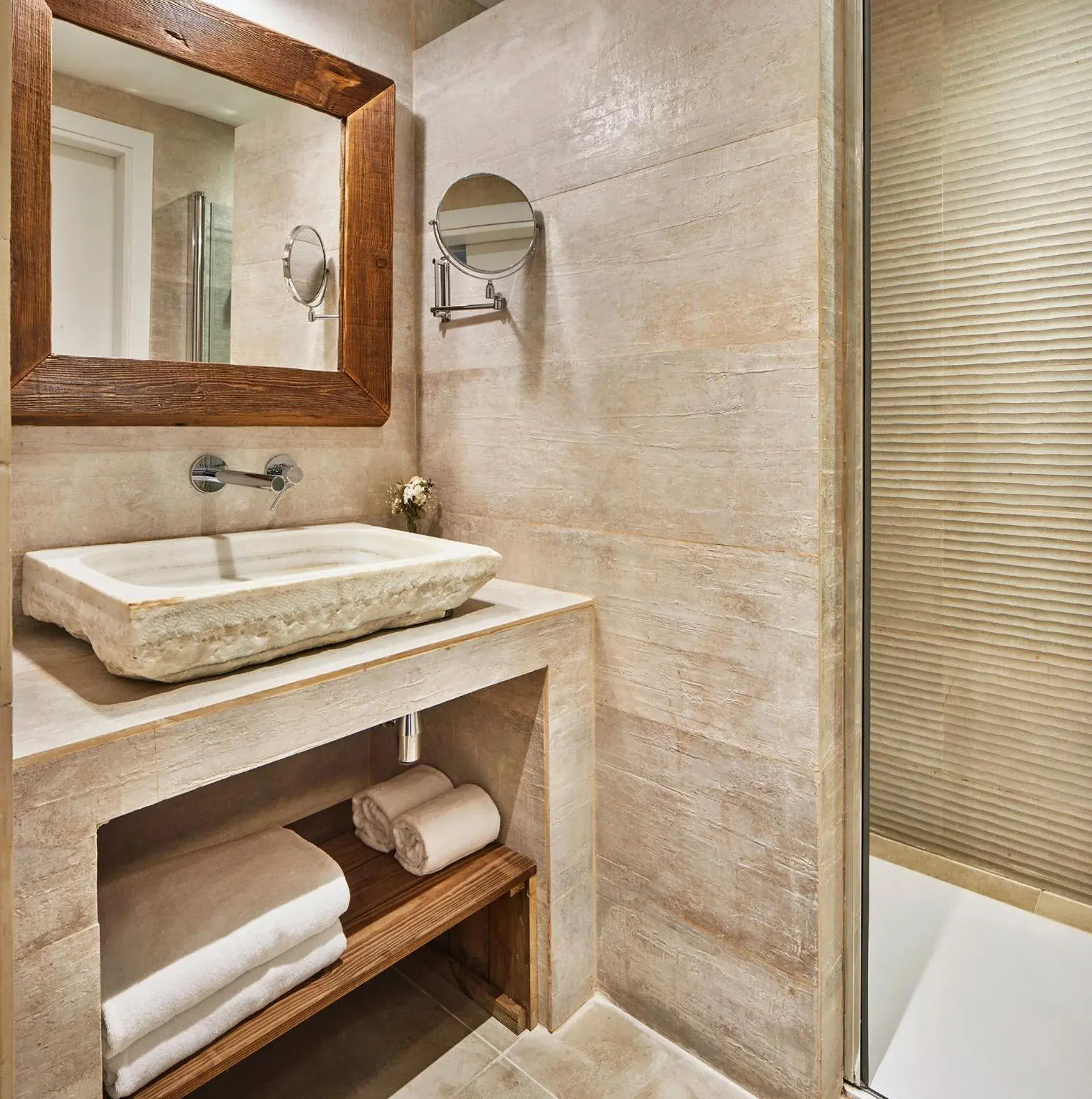 Shower, Bathroom in Mas Salagros EcoResort & SPA