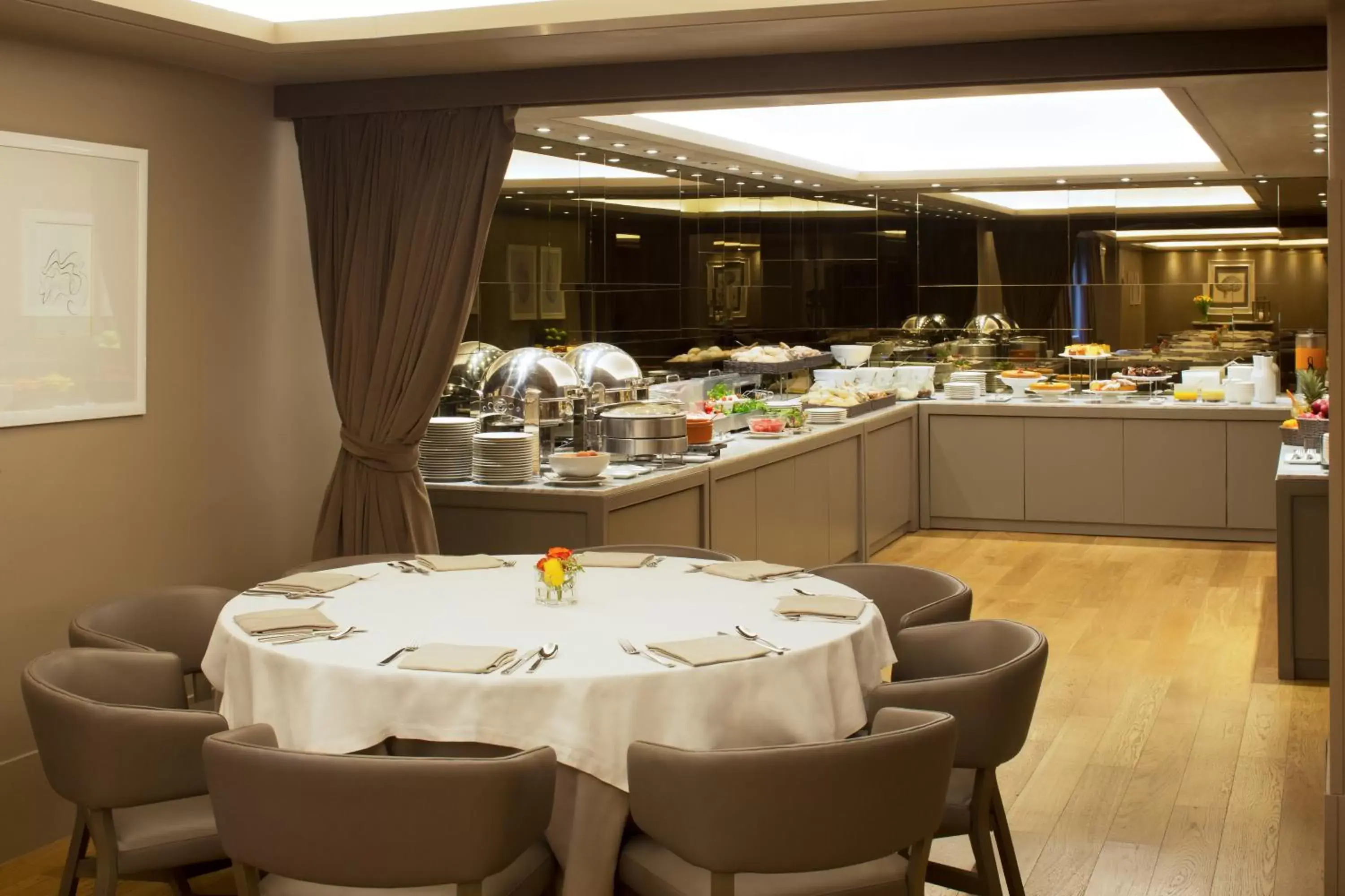 Restaurant/Places to Eat in Starhotels Michelangelo Florence