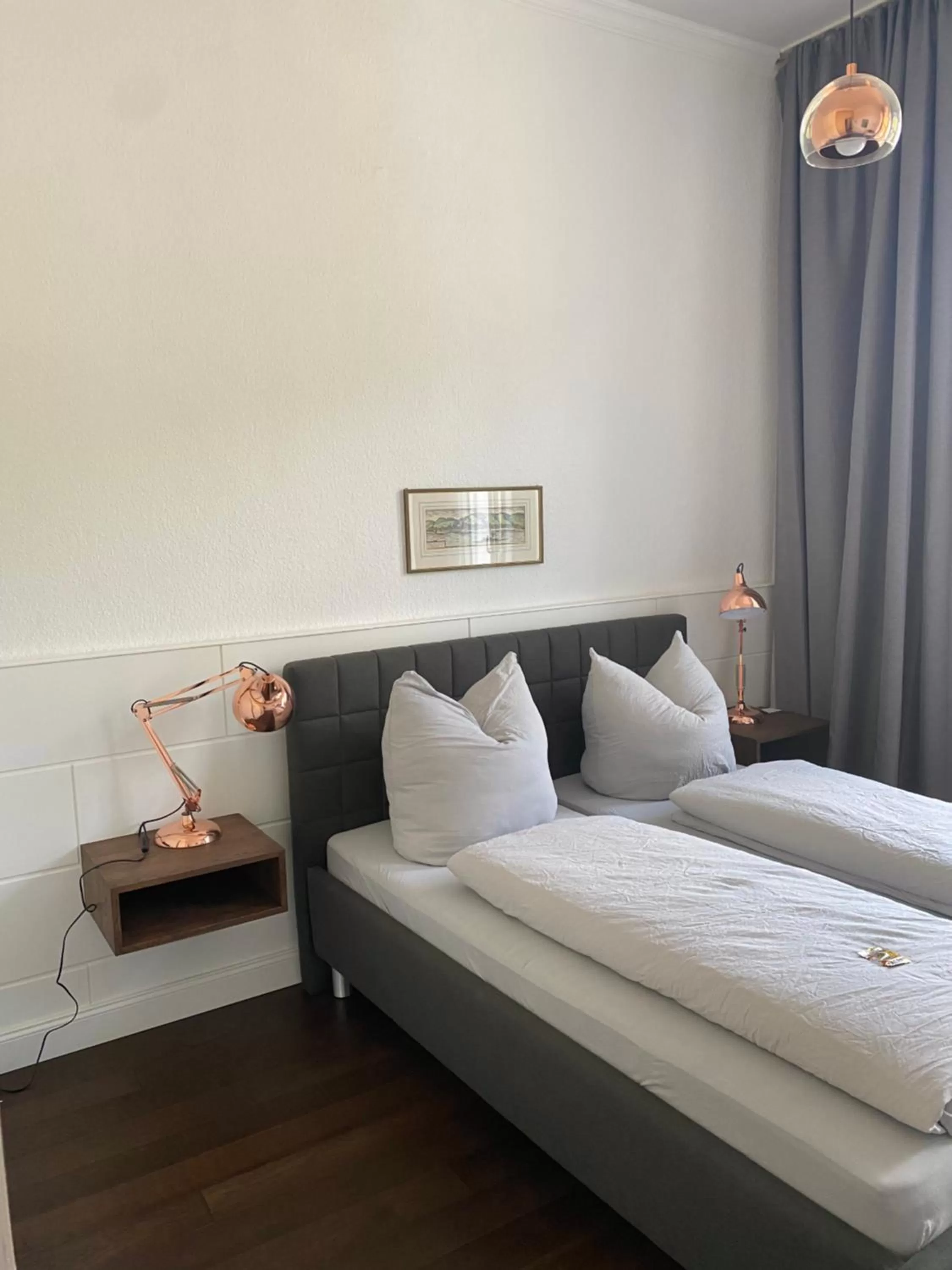 Bed in Pension Zur Fähre