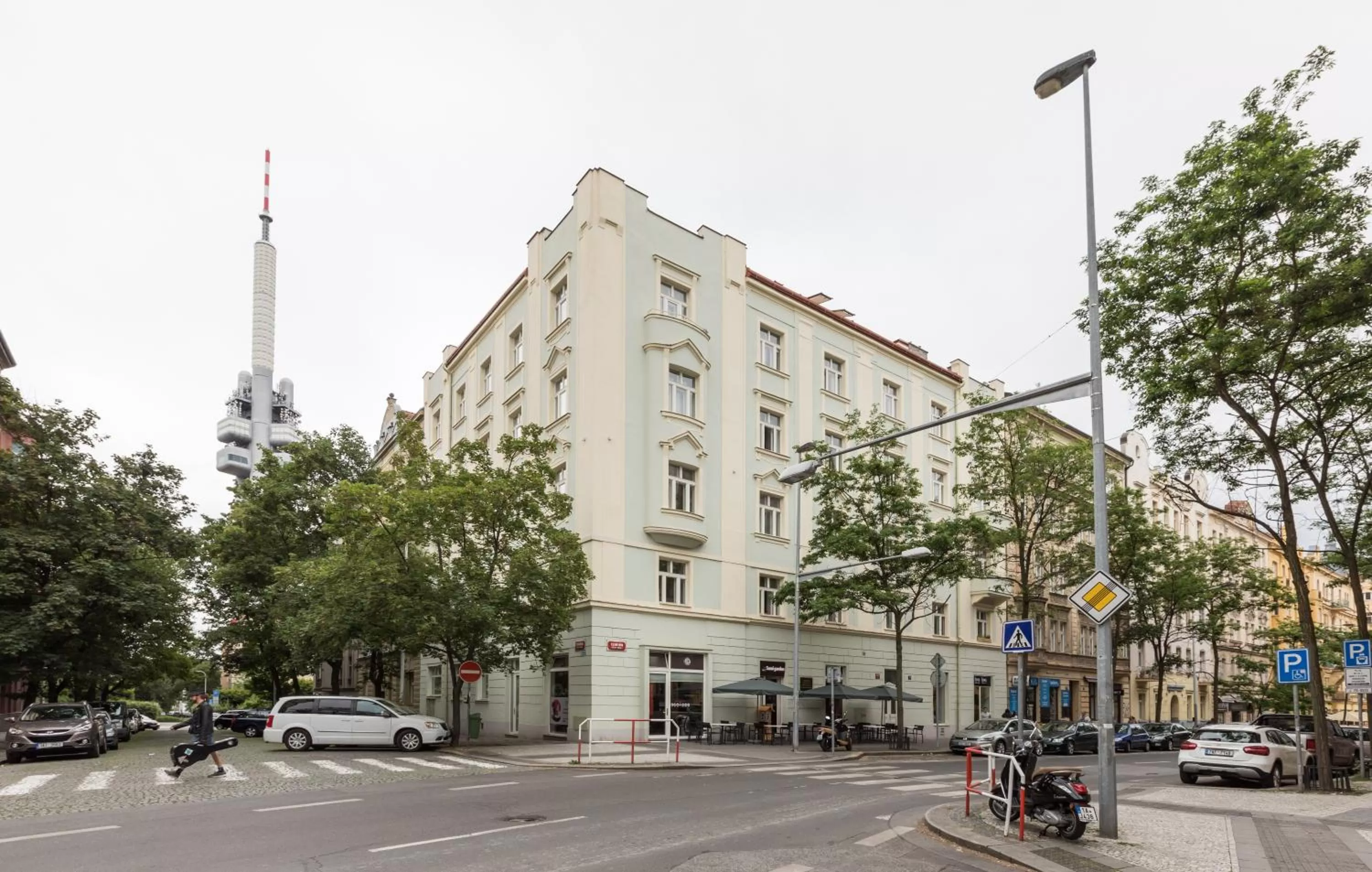 Lampi Aparthotel Prague