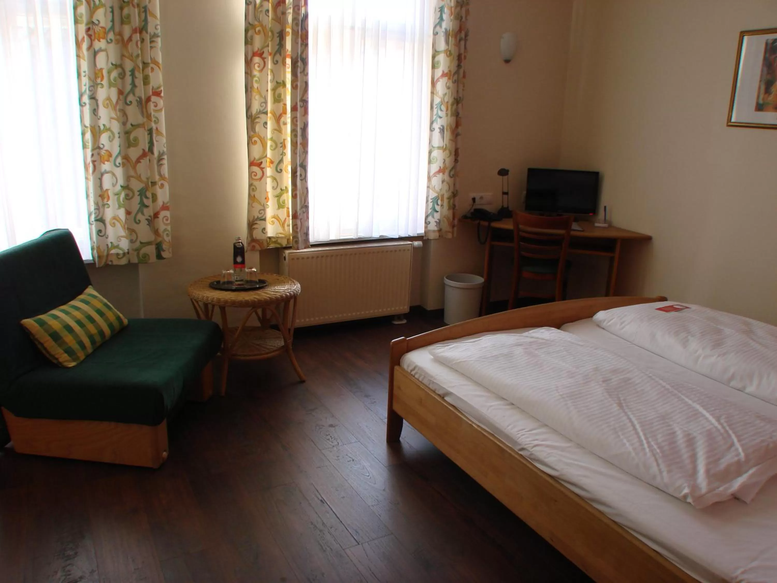 Photo of the whole room, Bed in Altstadt Hotel