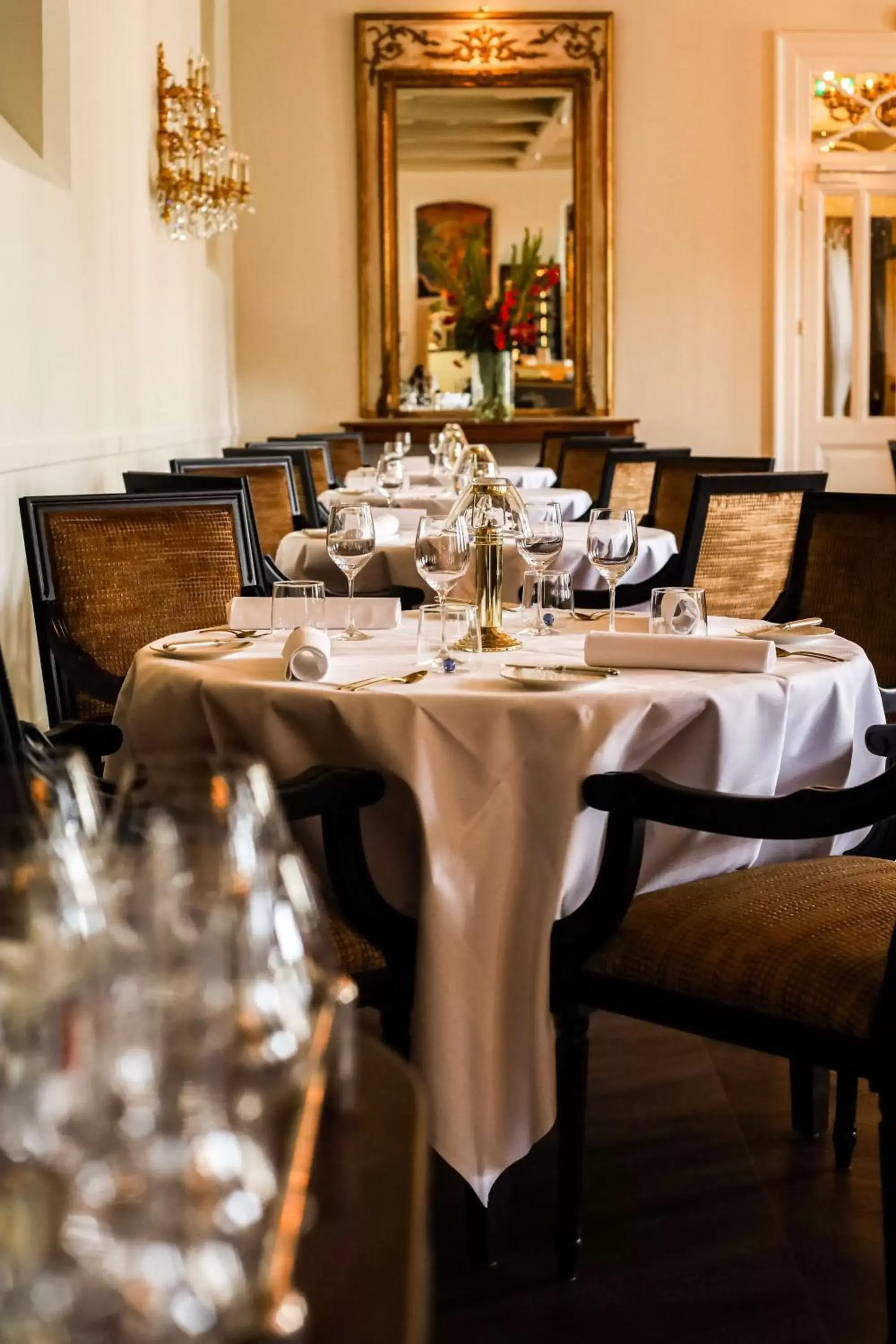 Restaurant/Places to Eat in Grand Hotel Karel V