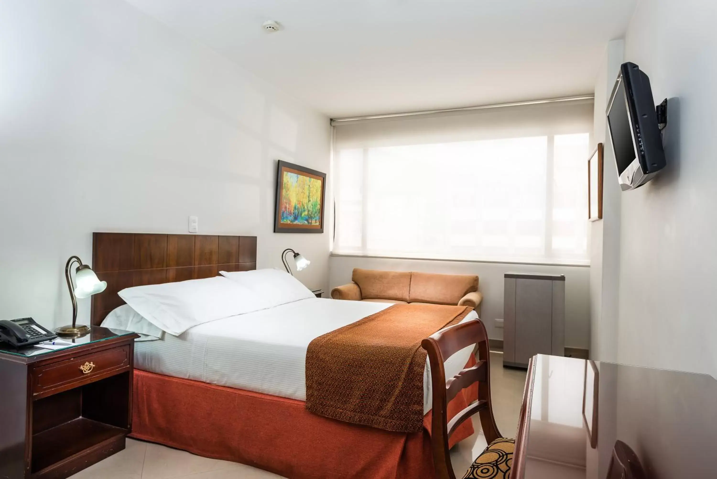 Bedroom, Bed in Hotel Dann Combeima Bedroom, Bed in Hotel Dann Combeima