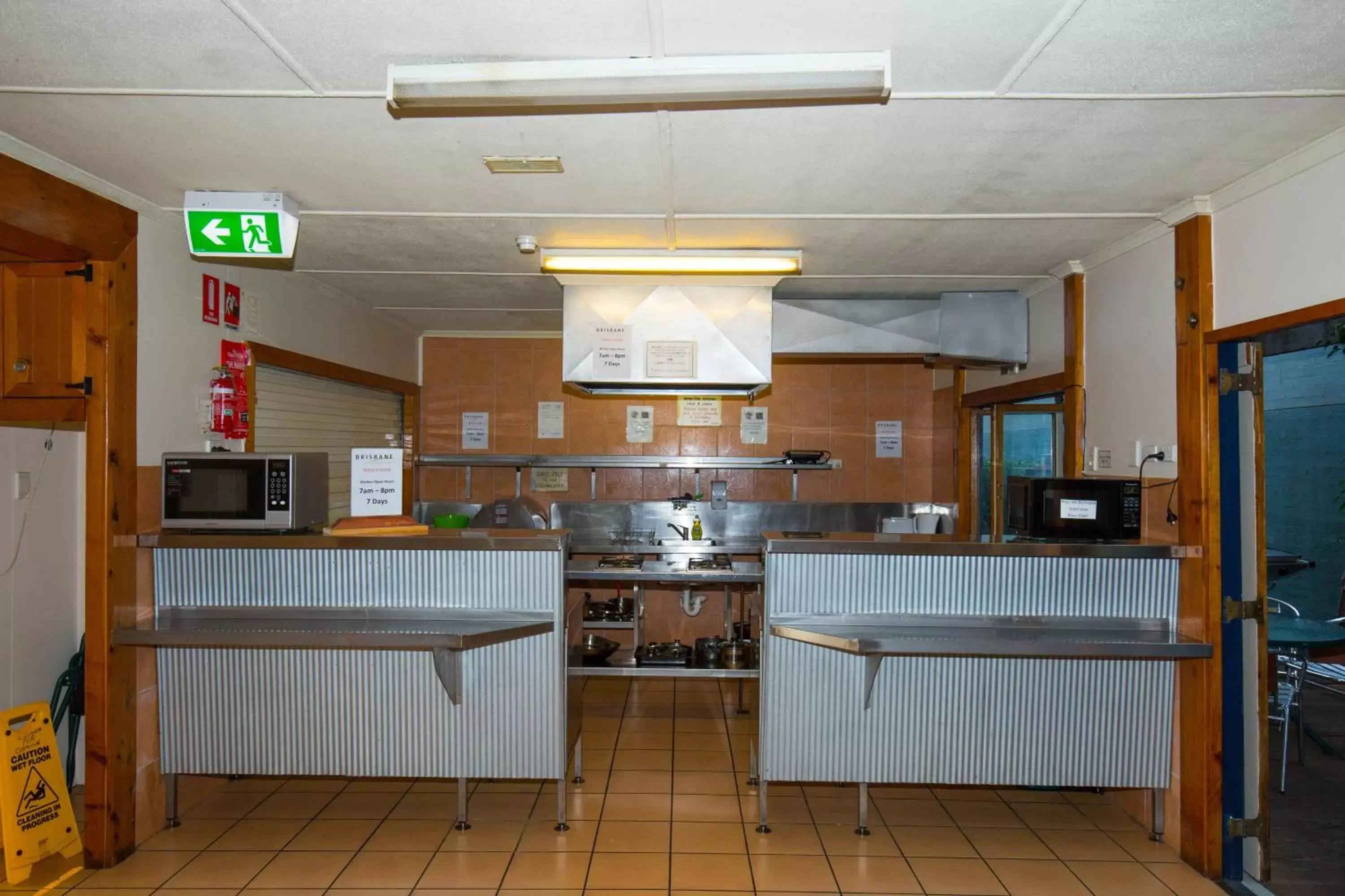 Communal kitchen, Kitchen/Kitchenette in Brisbane Manor