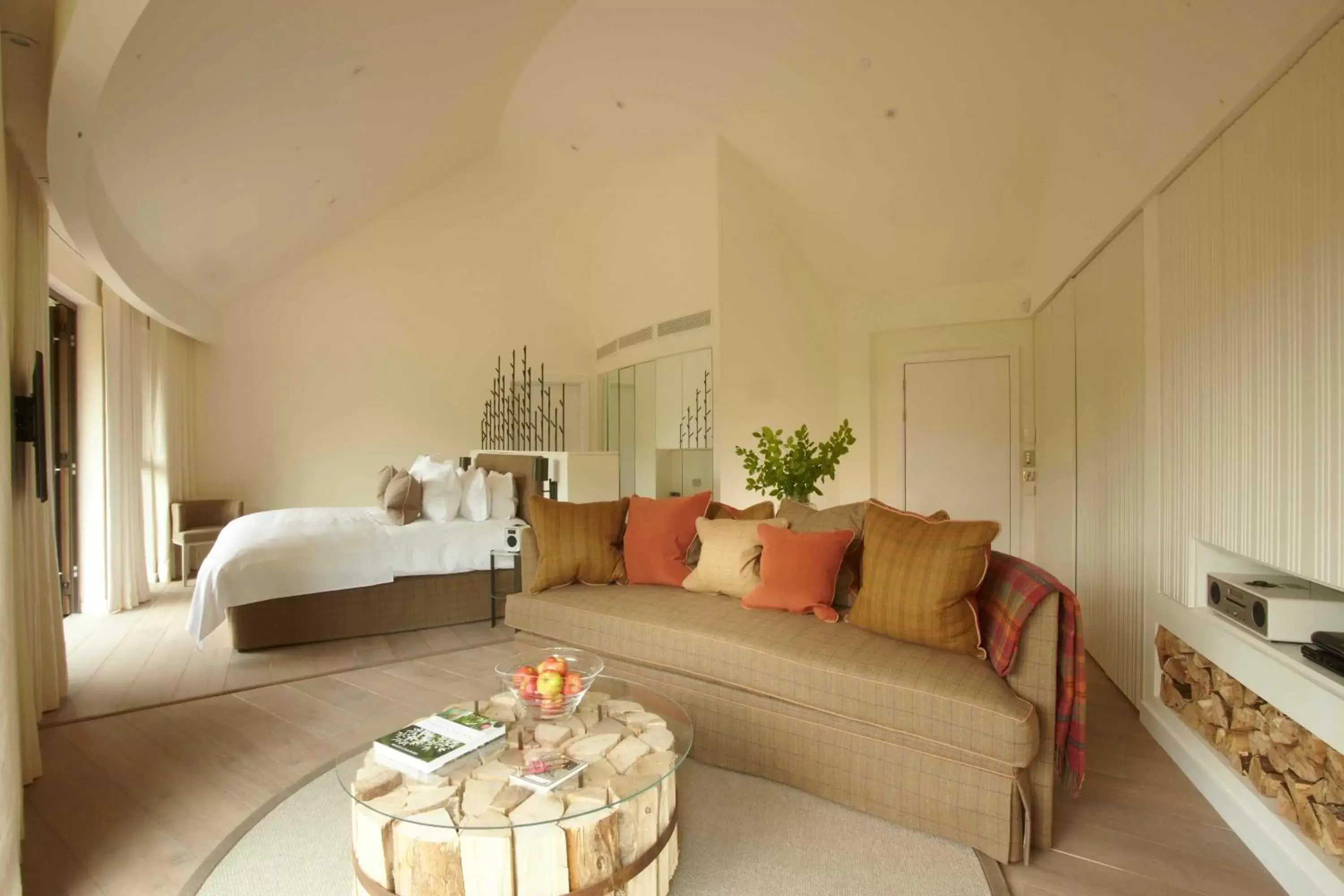 Photo of the whole room, Seating Area in Chewton Glen Hotel - an Iconic Luxury Hotel