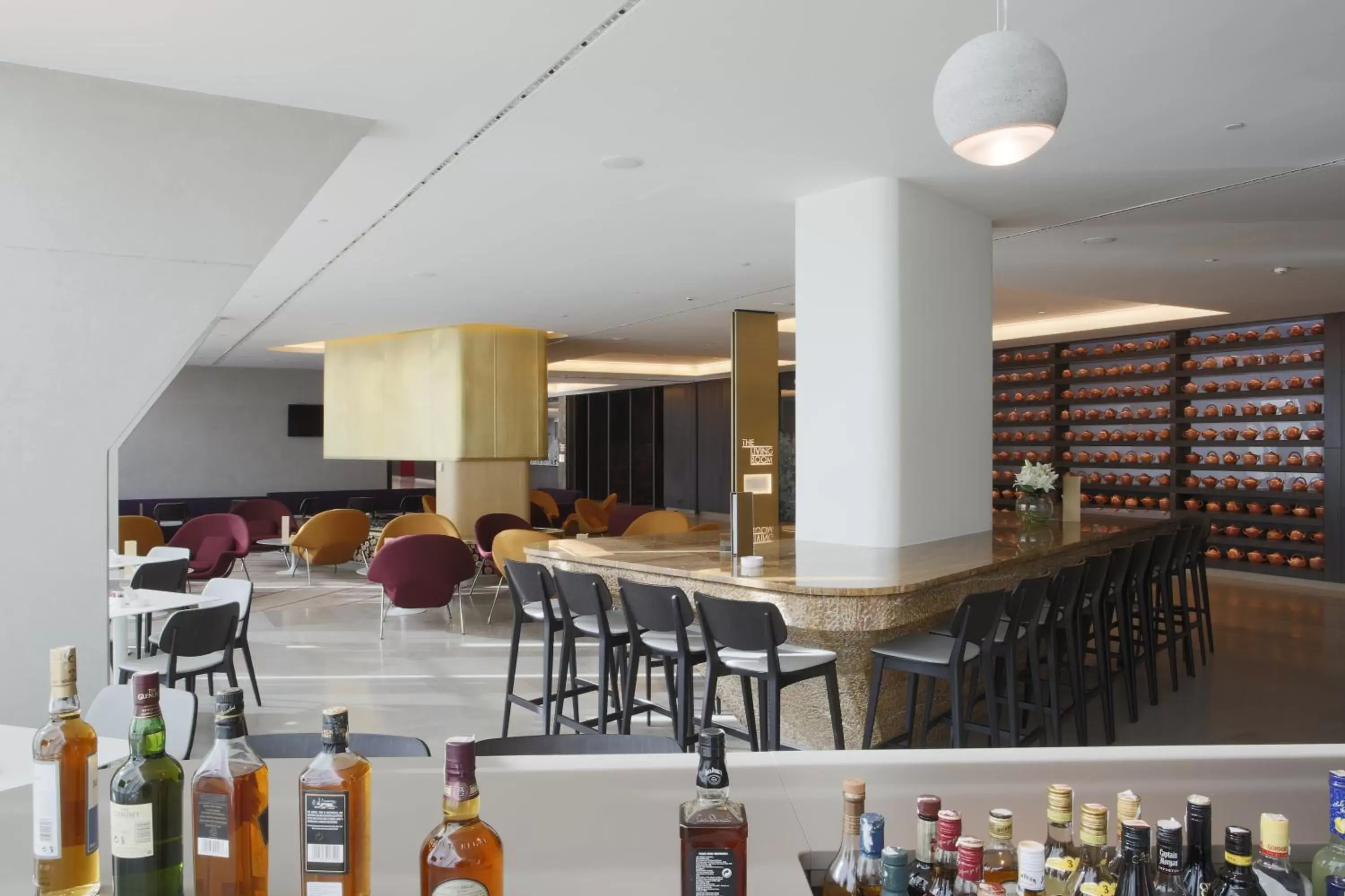 Lounge or bar in Crowne Plaza Belgrade, an IHG Hotel