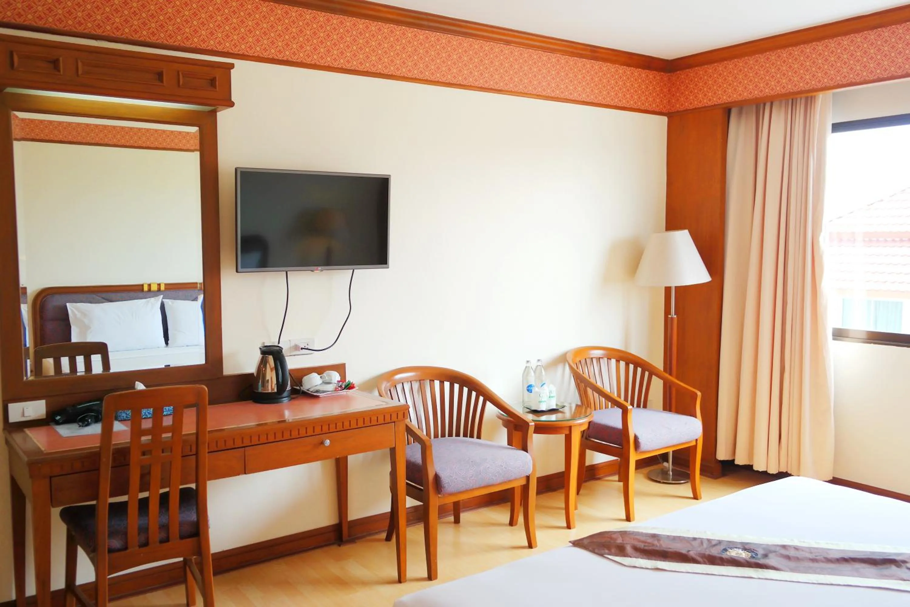 Bedroom in Grand Park Hotel