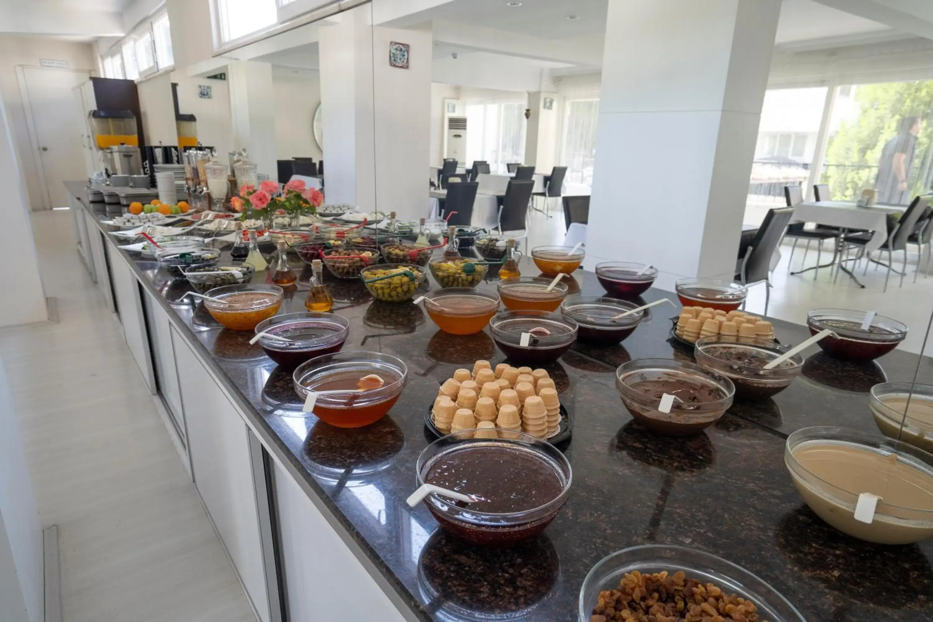 Buffet breakfast in Ayapam Hotel