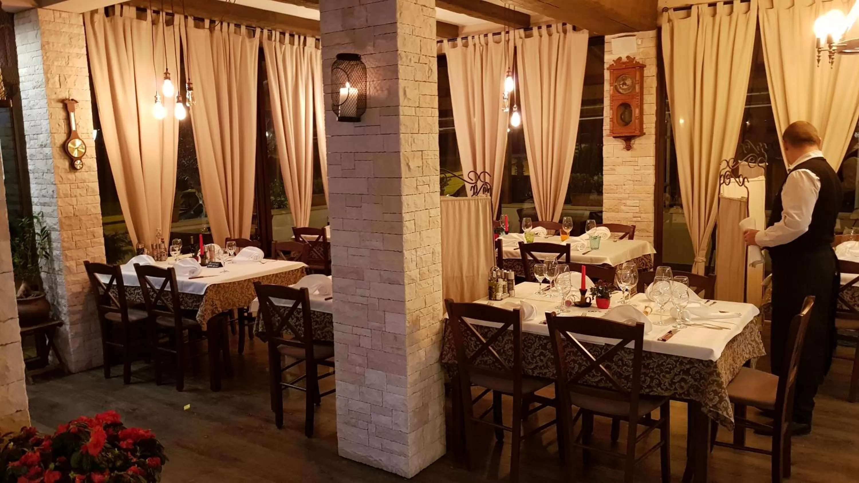 Restaurant/Places to Eat in Boutique B&B Luna