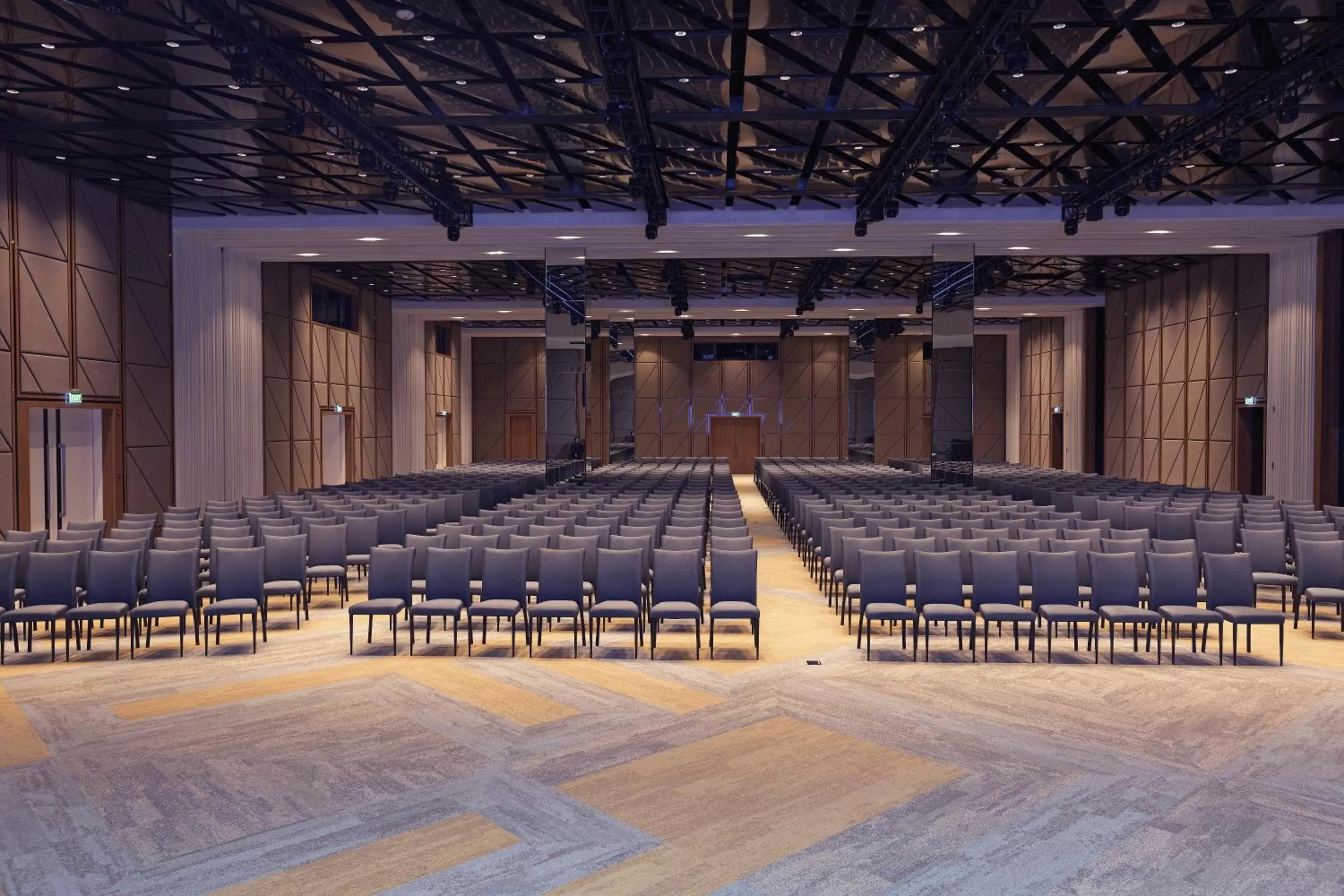 Property building in SUN & MOON, Riverside Hotel