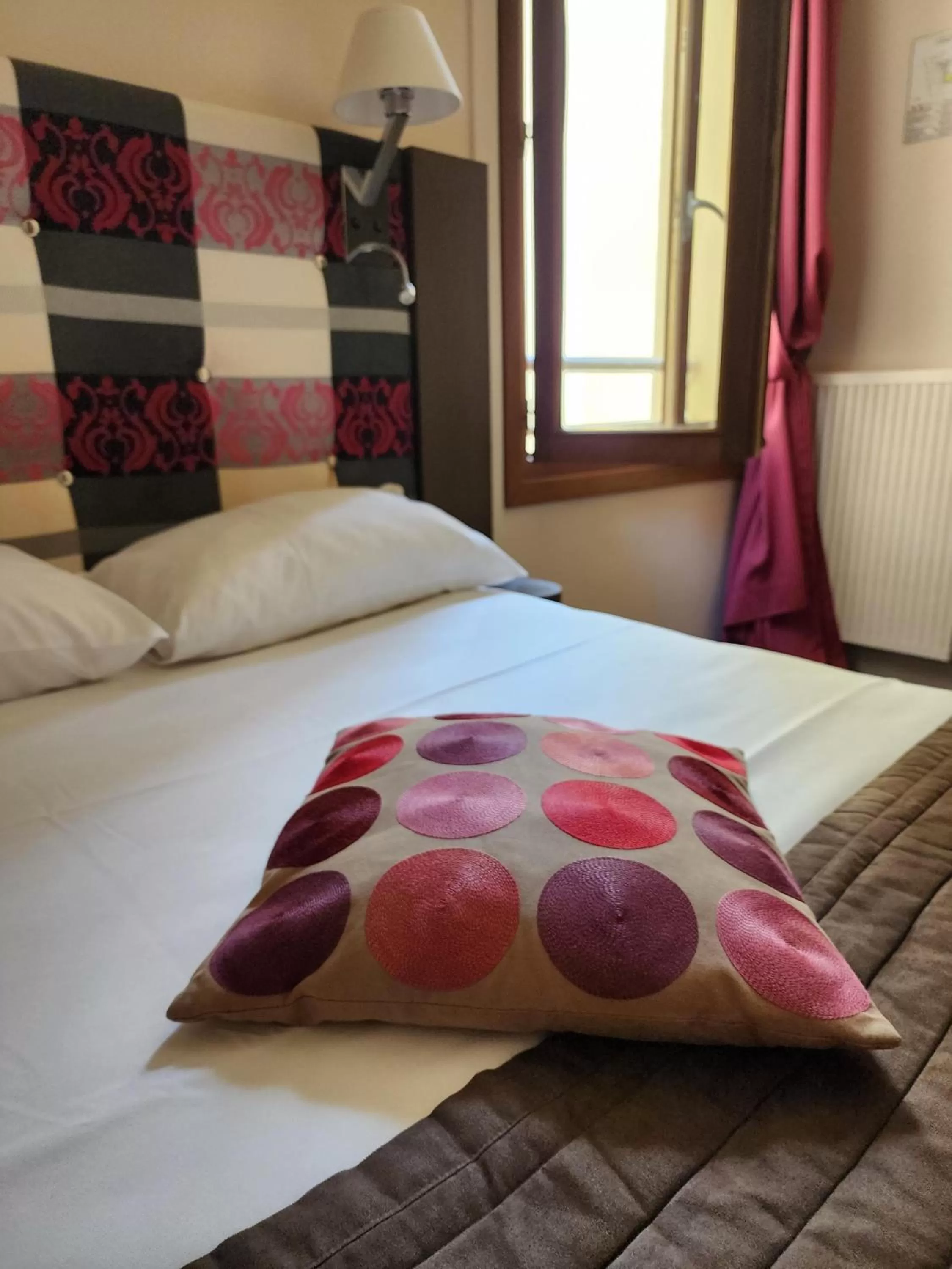 Bed in Hotel Des Bains