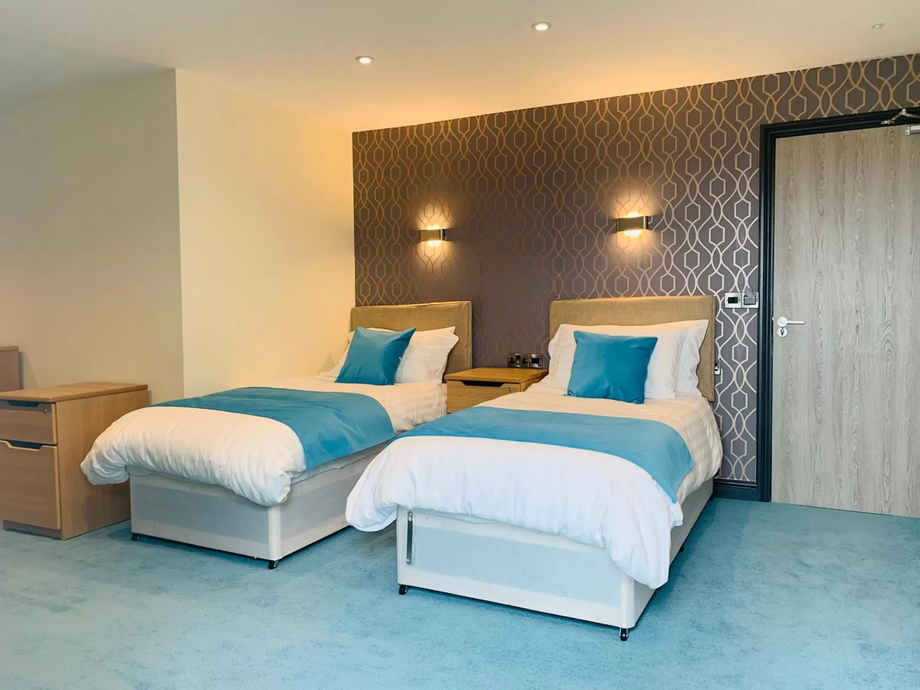 Bedroom, Bed in Barmouth Beach Club