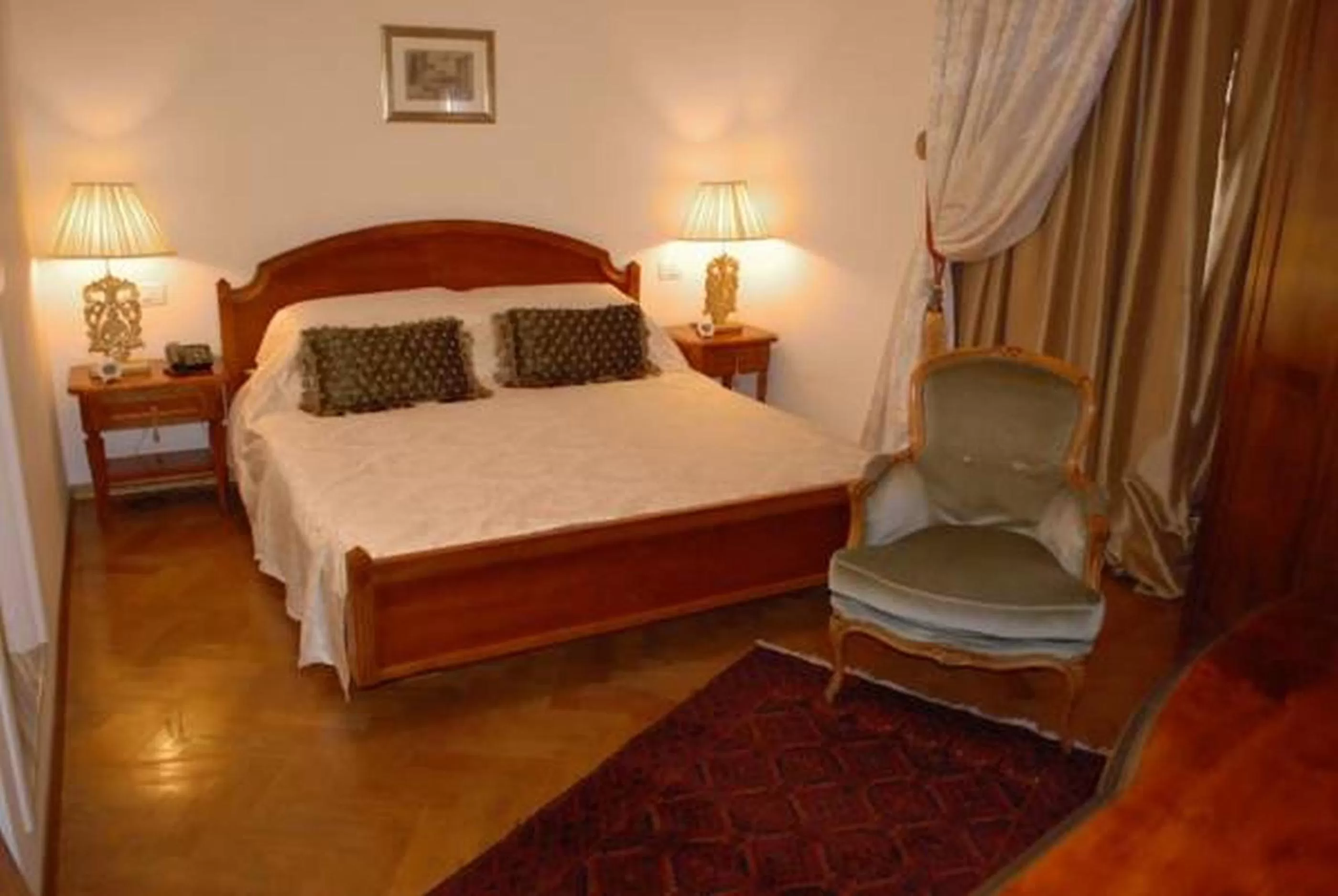 Grand Boutique Hotel