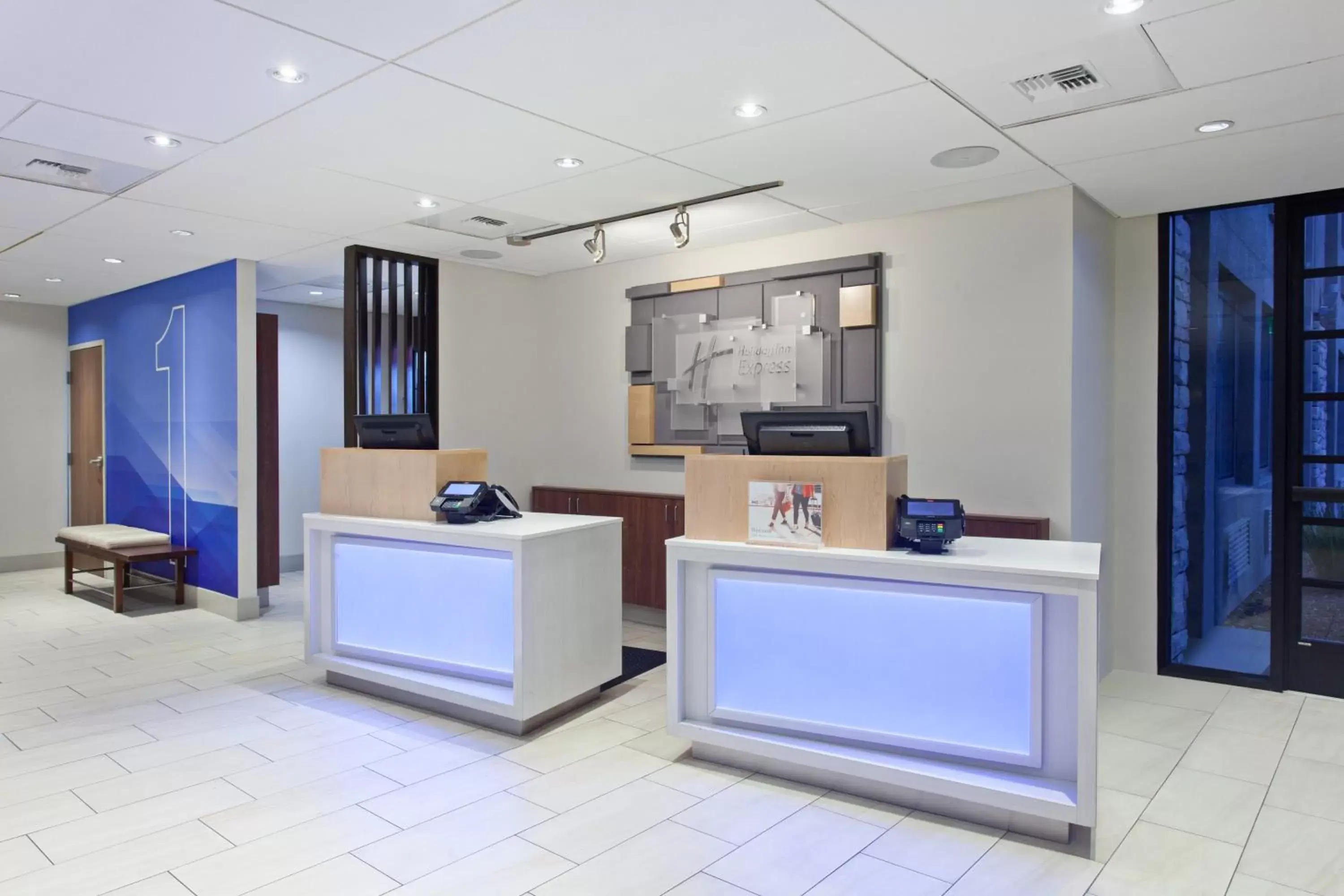 Property building, Lobby/Reception in Holiday Inn Express Mira Mesa San Diego, an IHG Hotel