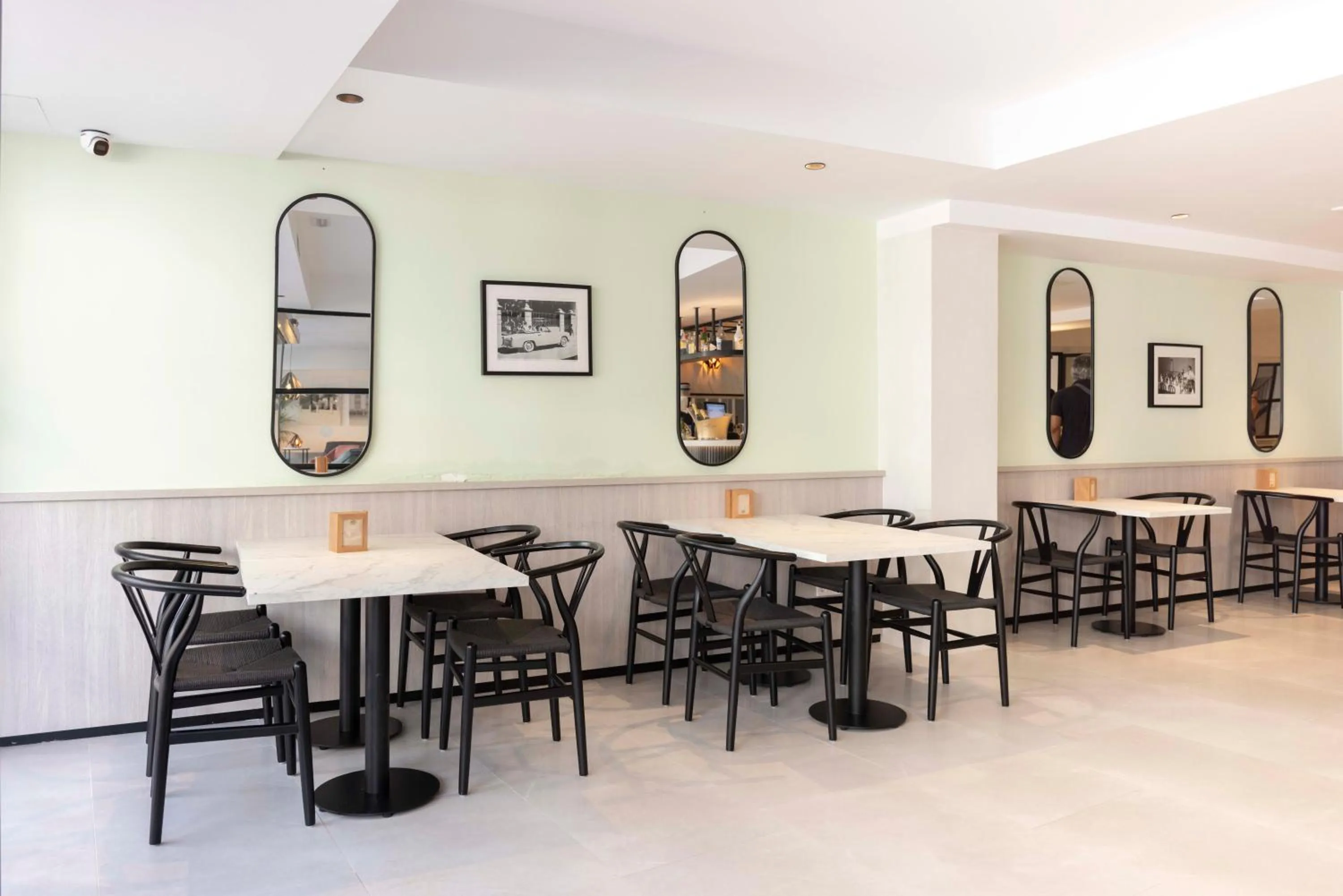 Lounge or bar in Alfons Hotel