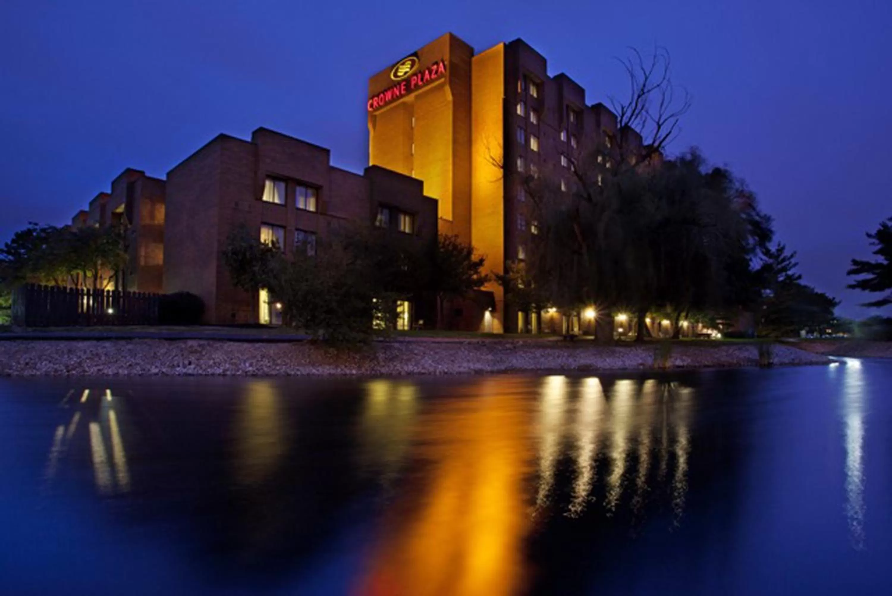Property building in Crowne Plaza Columbus North - Worthington by IHG