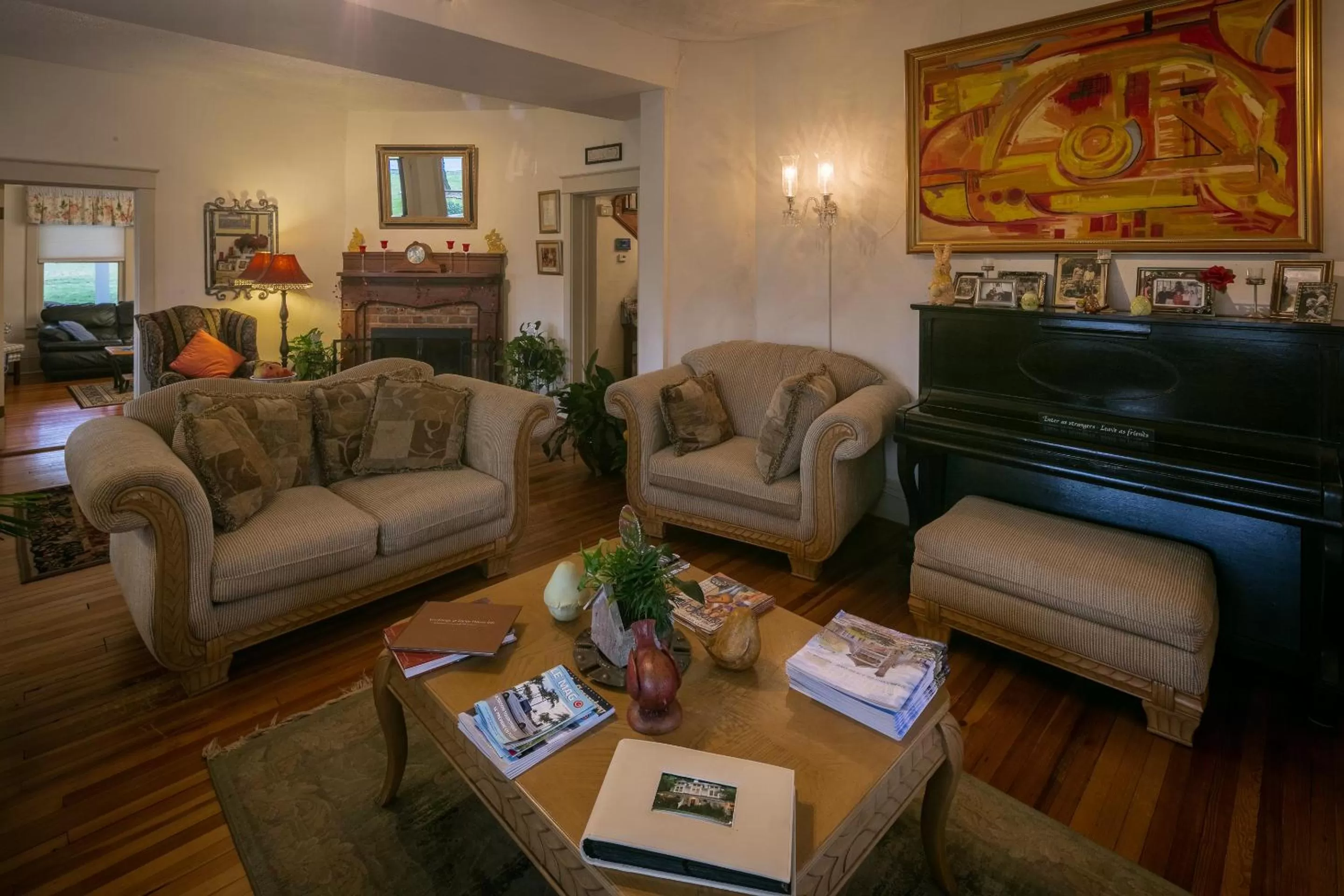 Seating Area in Taylor House Inn