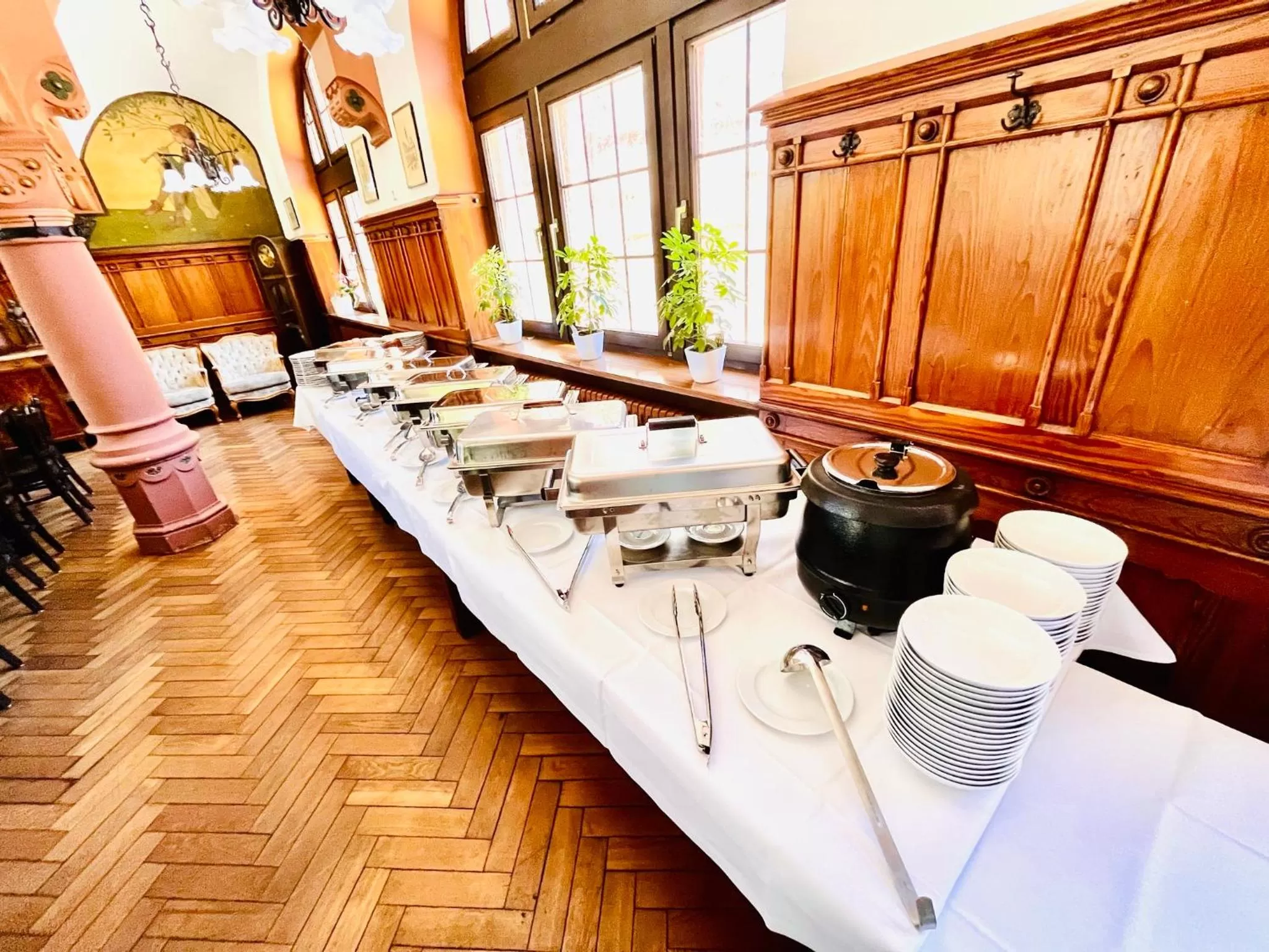 Restaurant/places to eat in Hotel Hoepfner Burghof