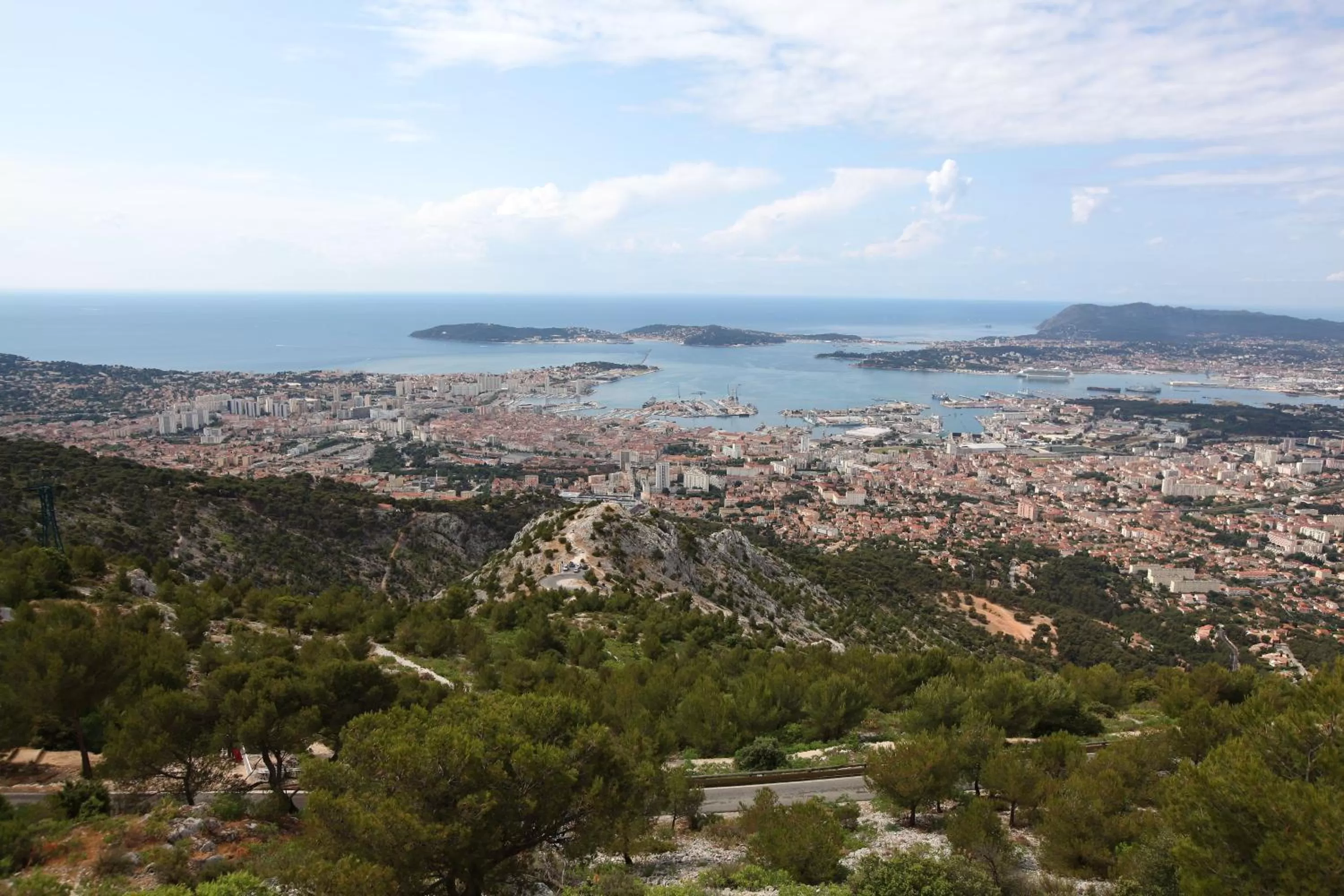 Entertainment in Ibis Budget Toulon Centre