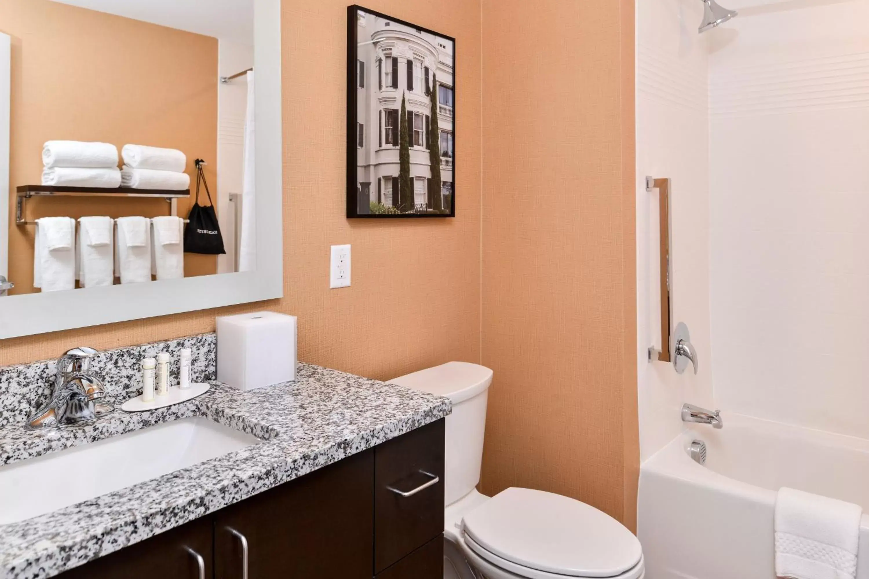 Bathroom in TownePlace Suites by Marriott Charleston-West Ashley