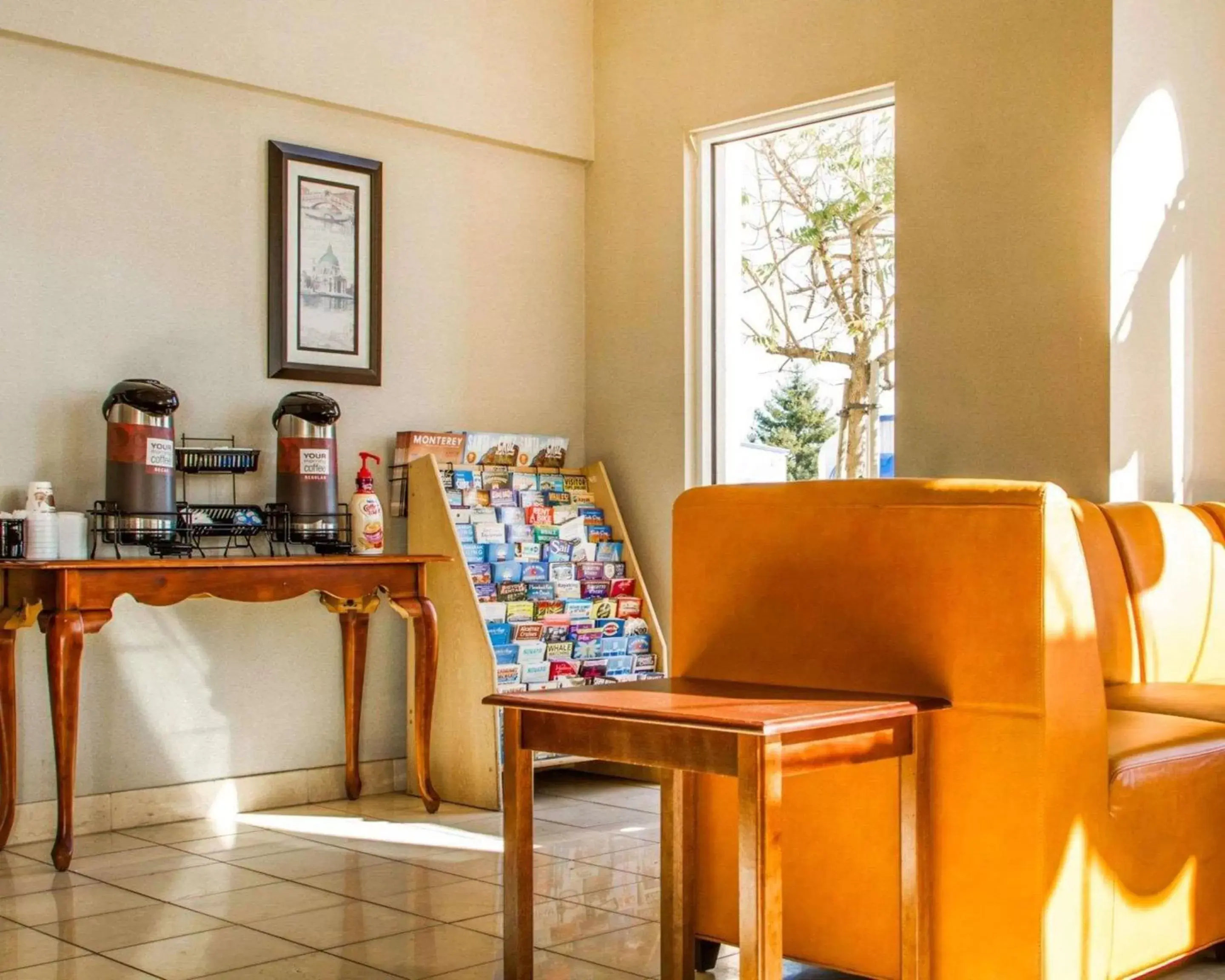 Lobby or reception in Comfort Inn Watsonville