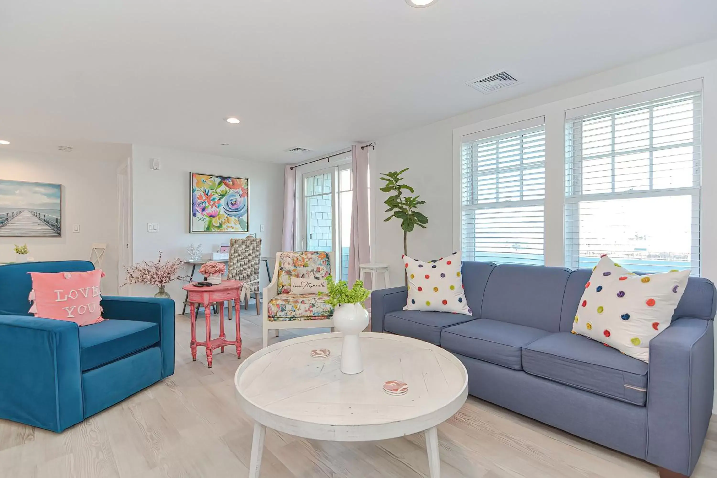 Seating Area in Harbourtown Suites on Plymouth Harbor