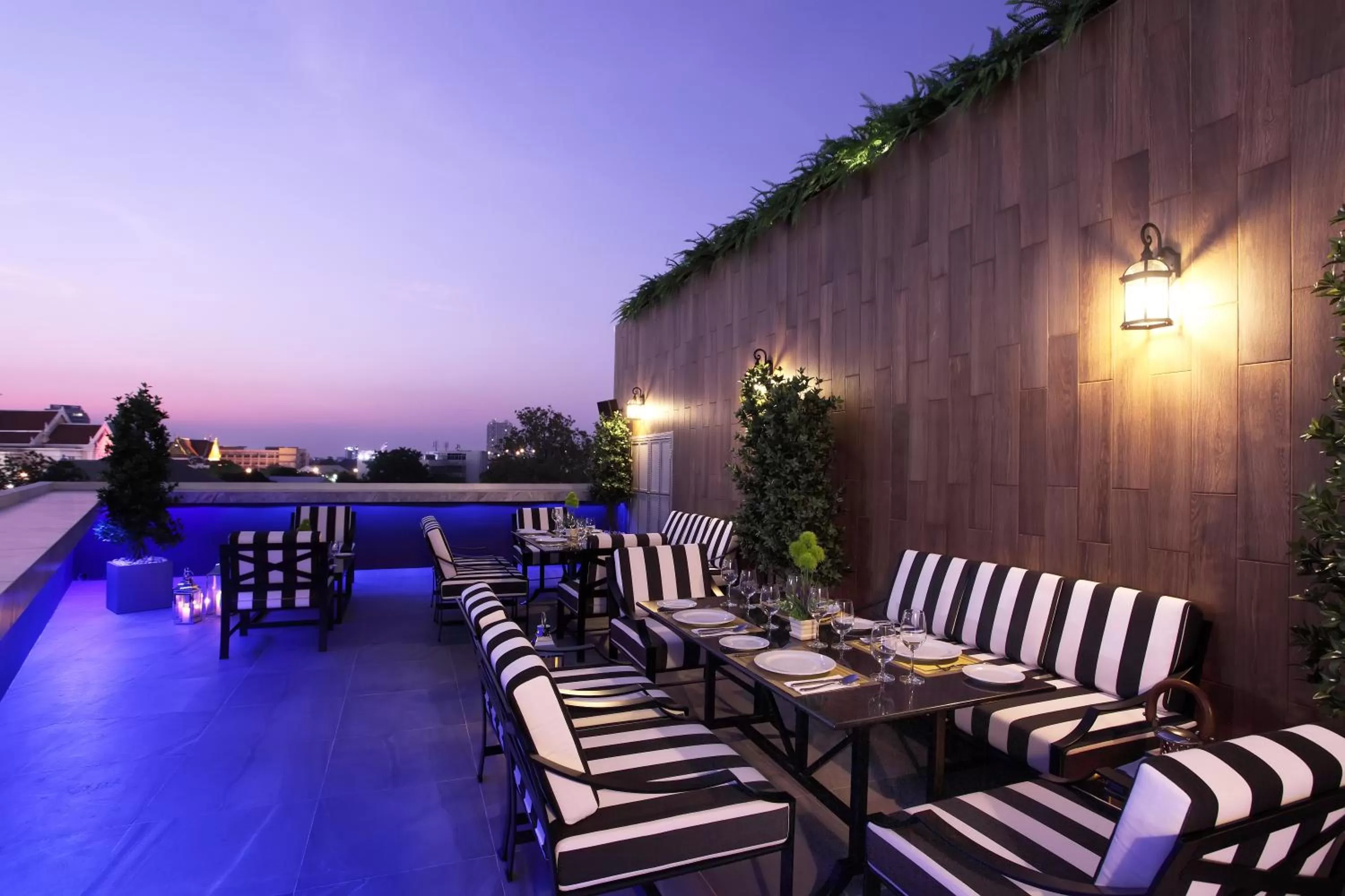 Villa De Khaosan by Chillax