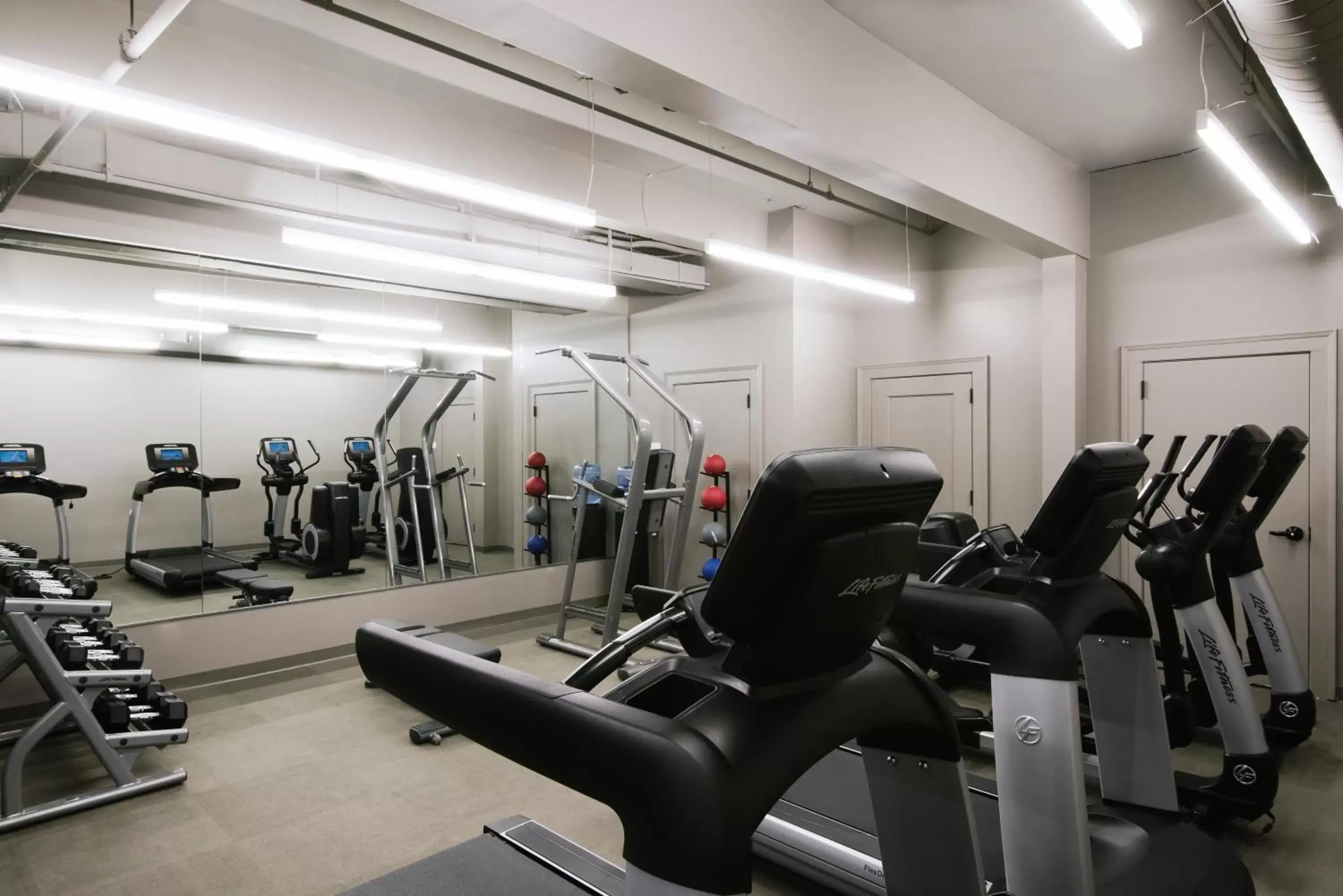 Fitness centre/facilities in Hotel Covington Cincinnati Riverfront