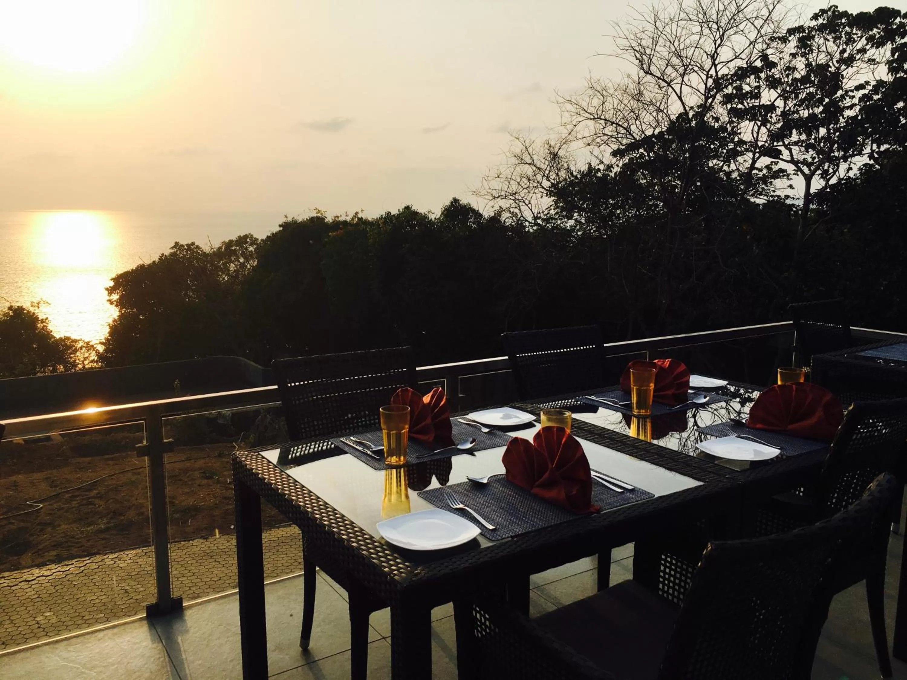 Breakfast in Cintacor Island Resort