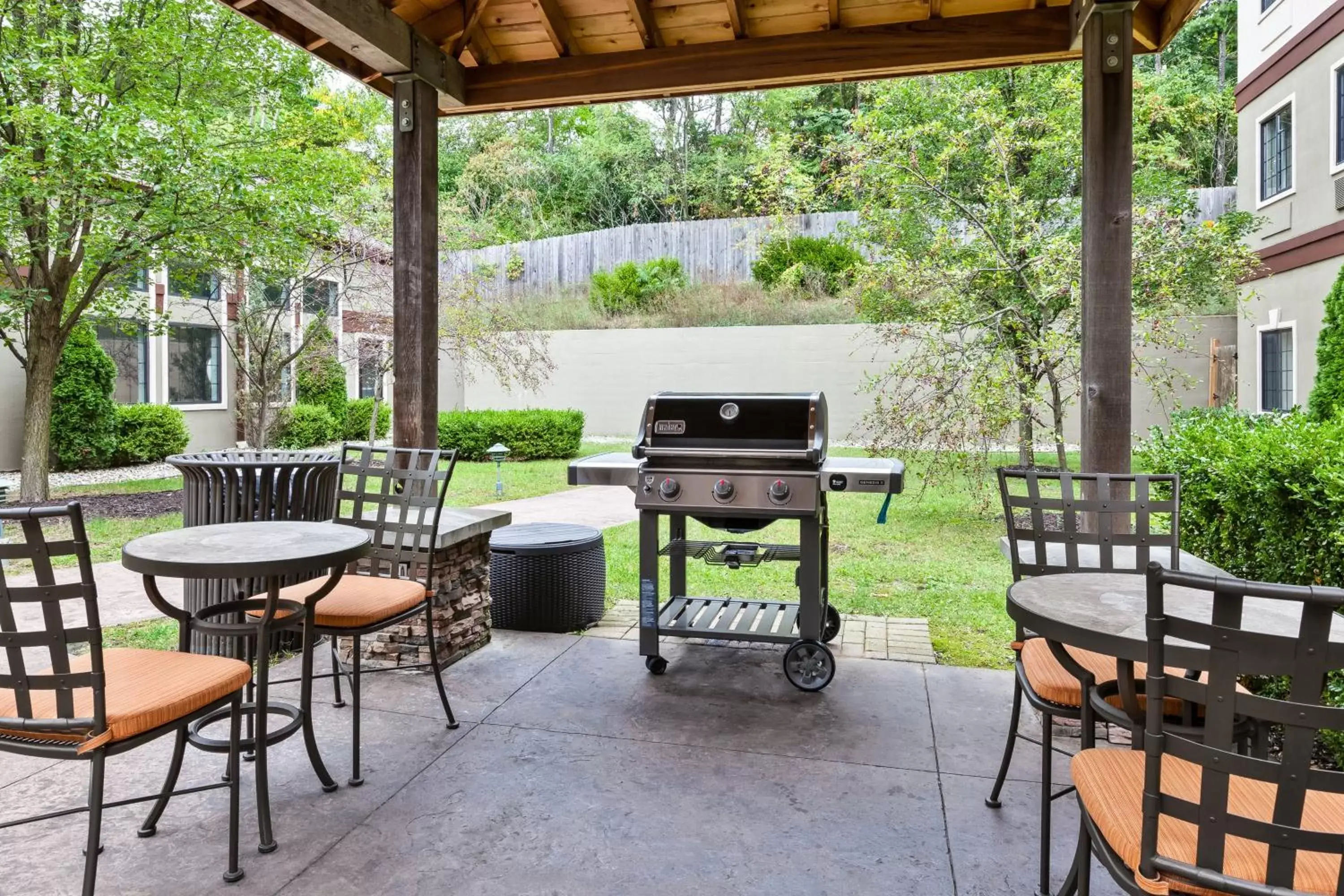 Other, BBQ Facilities in Staybridge Suites Kalamazoo, an IHG Hotel